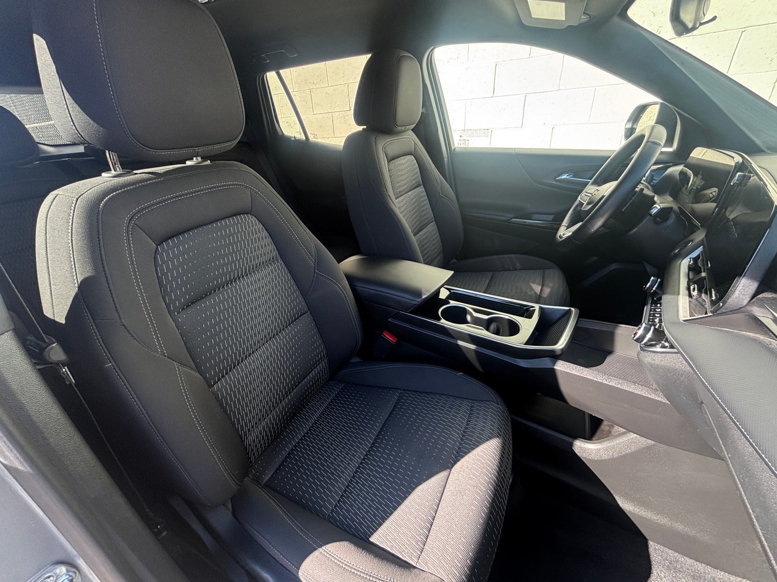 Thumbnail: 2025 Chevrolet Equinox - 2