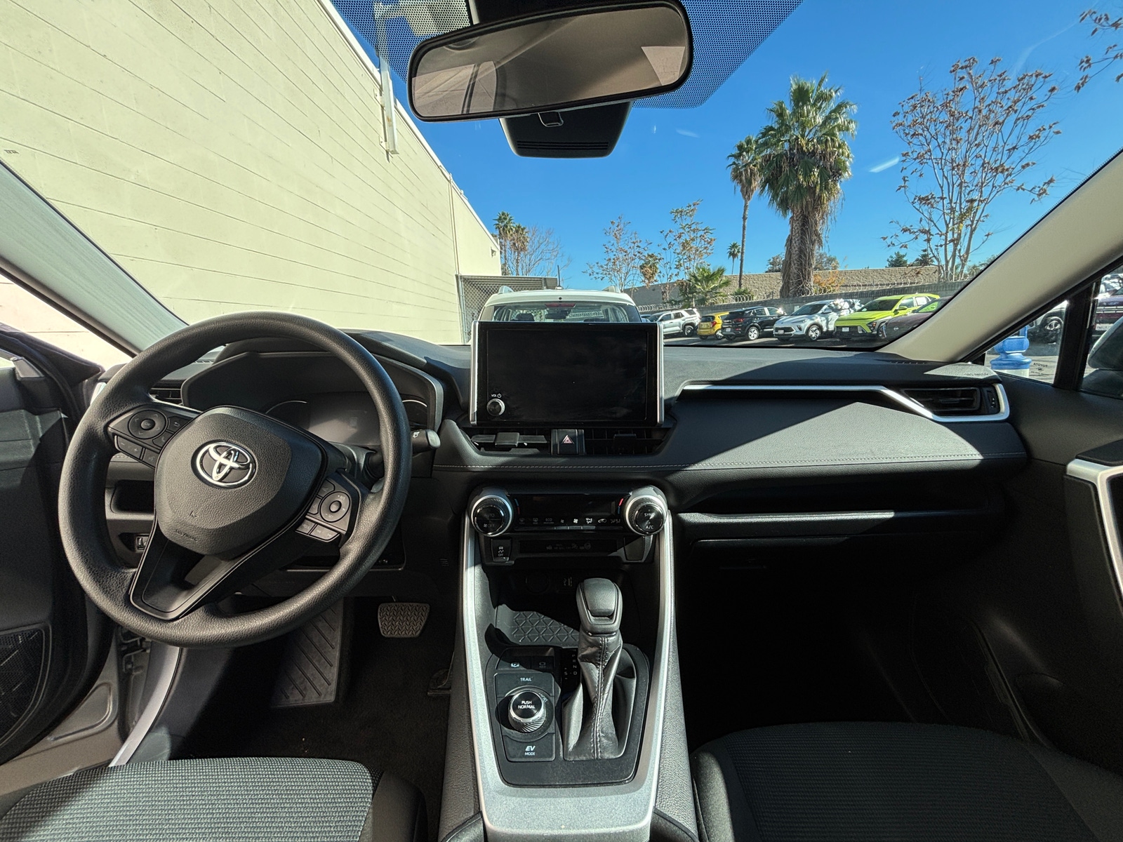 Thumbnail: 2025 Toyota RAV4 - 3