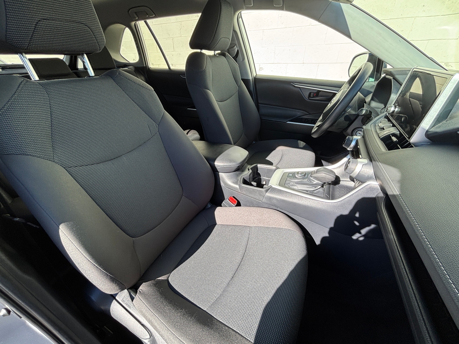 Thumbnail: 2025 Toyota RAV4 - 2