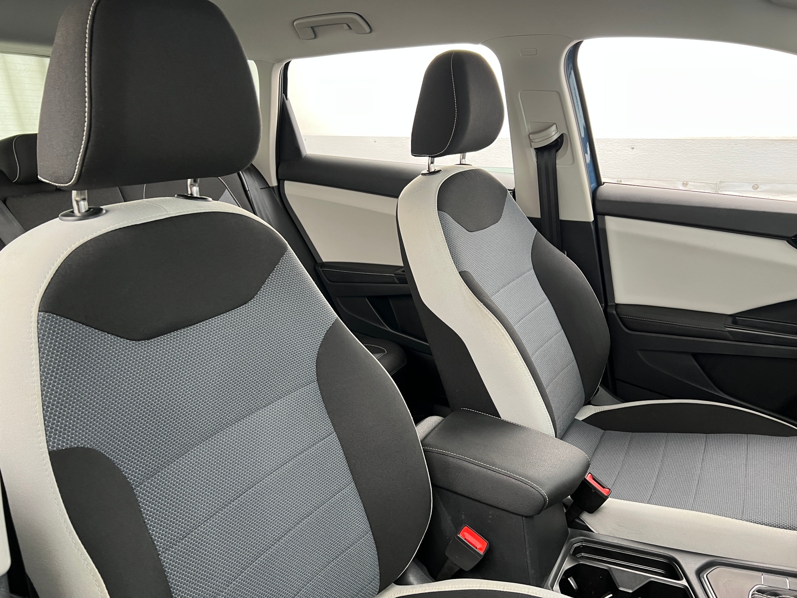 Thumbnail: 2025 Volkswagen Taos - 2