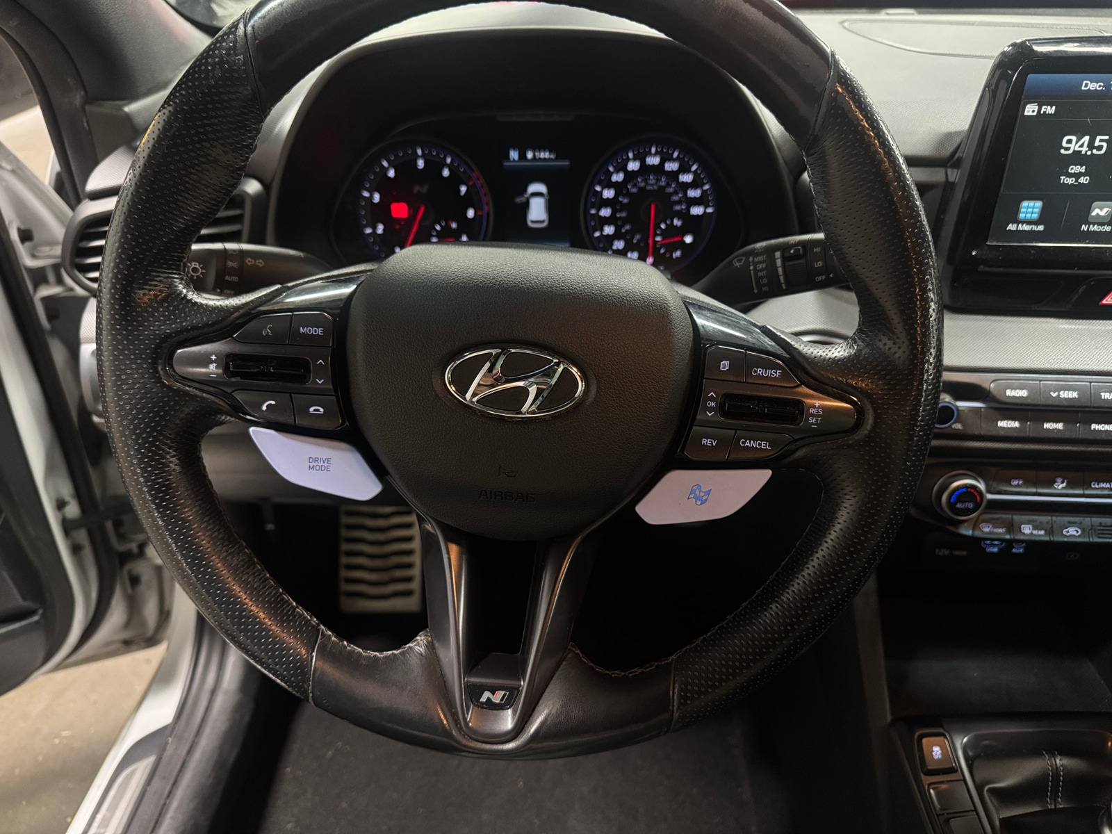 Thumbnail: 2020 Hyundai Veloster - 4