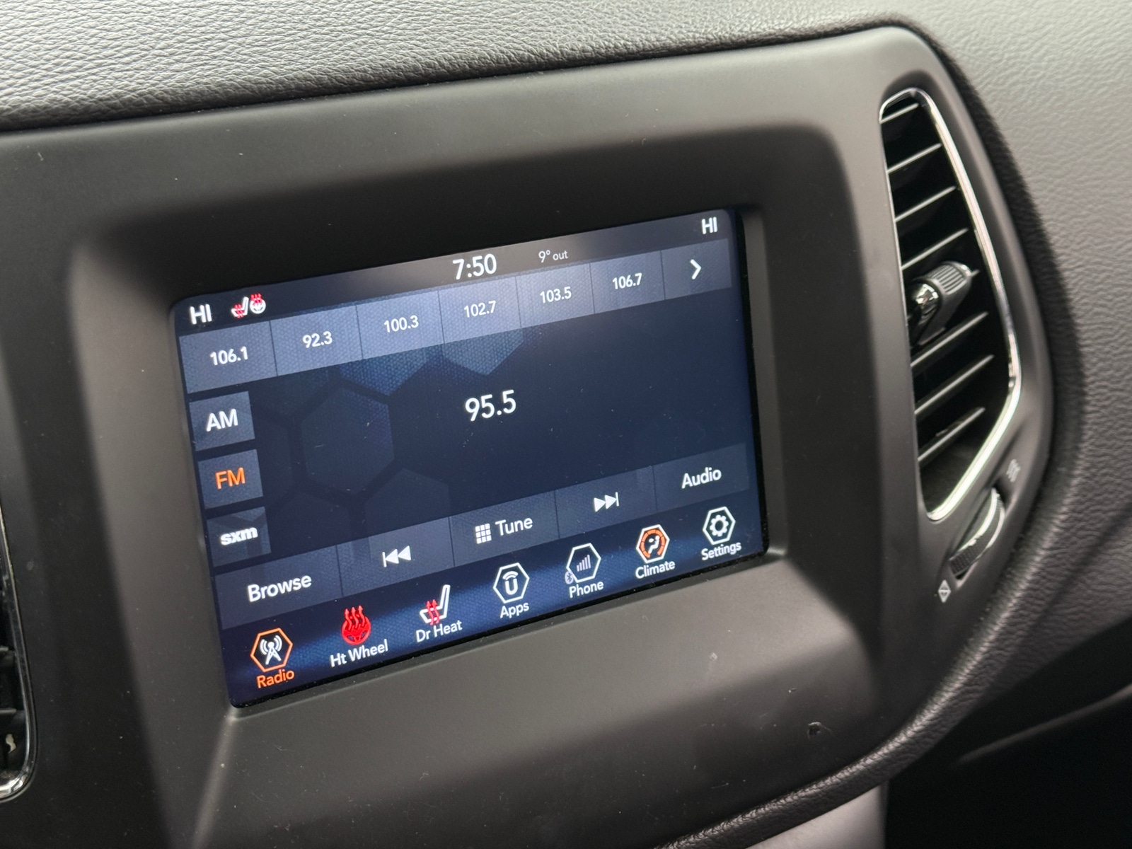 Thumbnail: 2018 Jeep Compass - 4