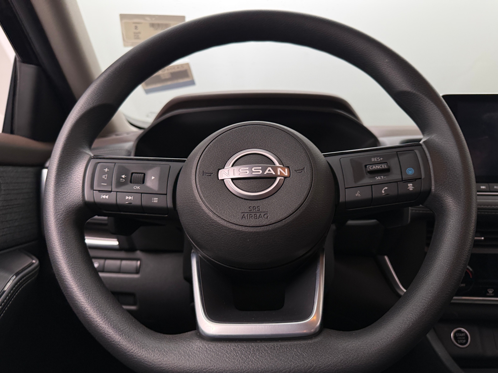 Thumbnail: 2023 Nissan Rogue - 5