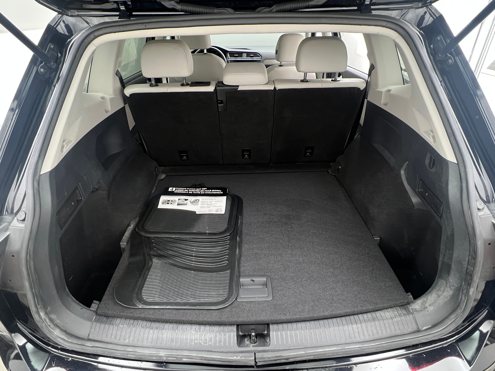 Thumbnail: 2020 Volkswagen Tiguan - 6