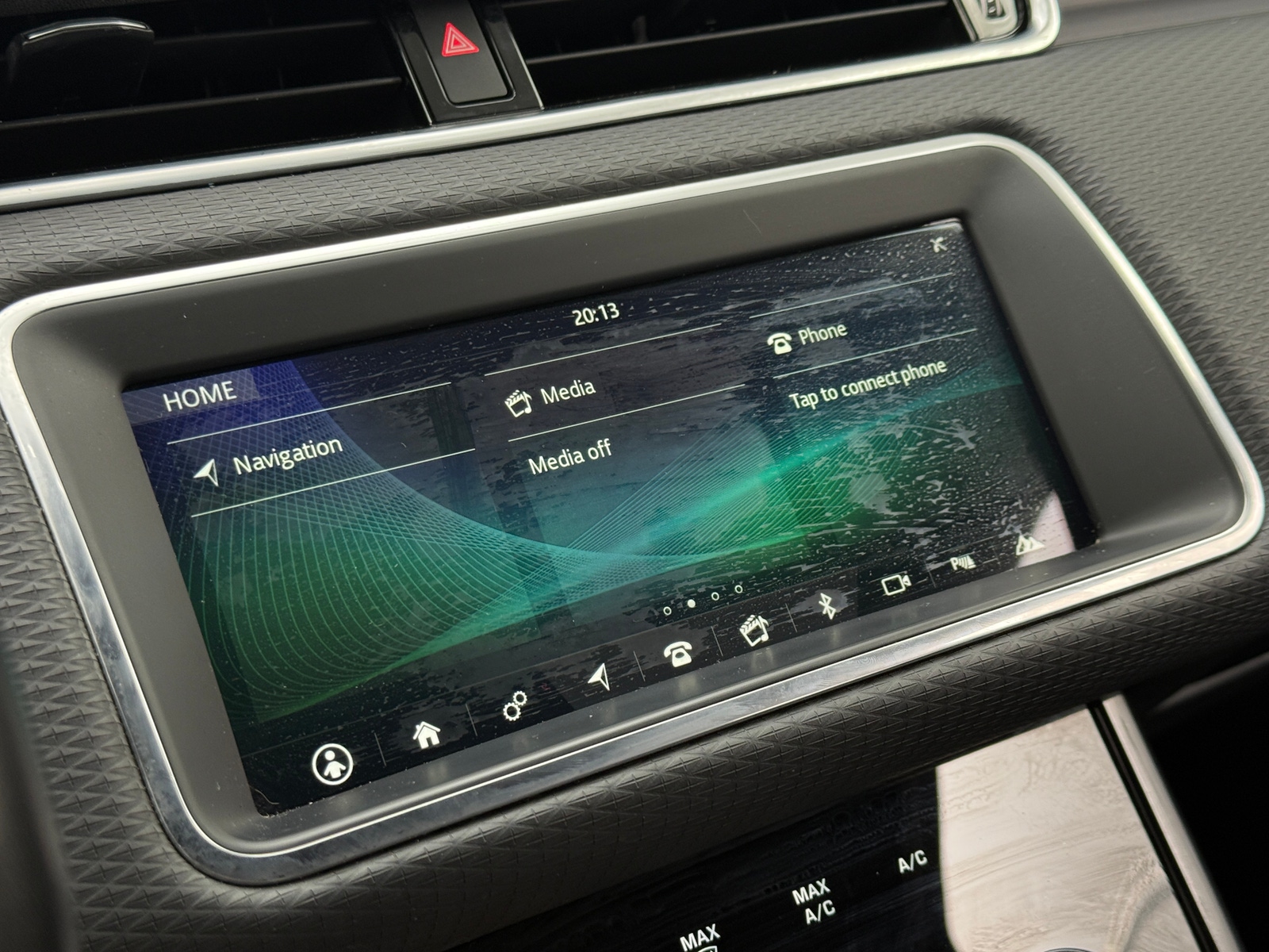 Thumbnail: 2020 Land Rover Range Rover Evoque - 3