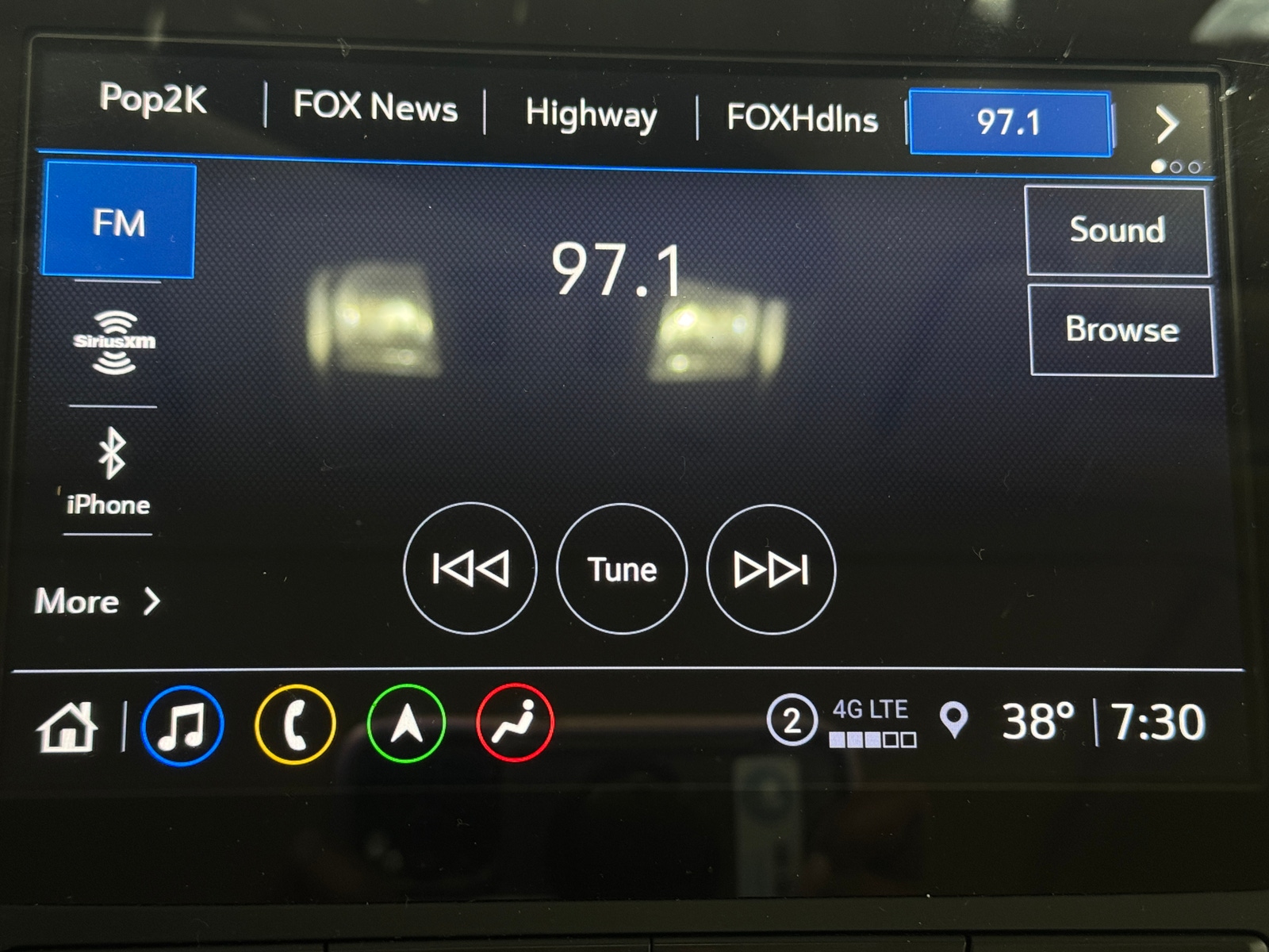 Thumbnail: 2024 Chevrolet Malibu - 3