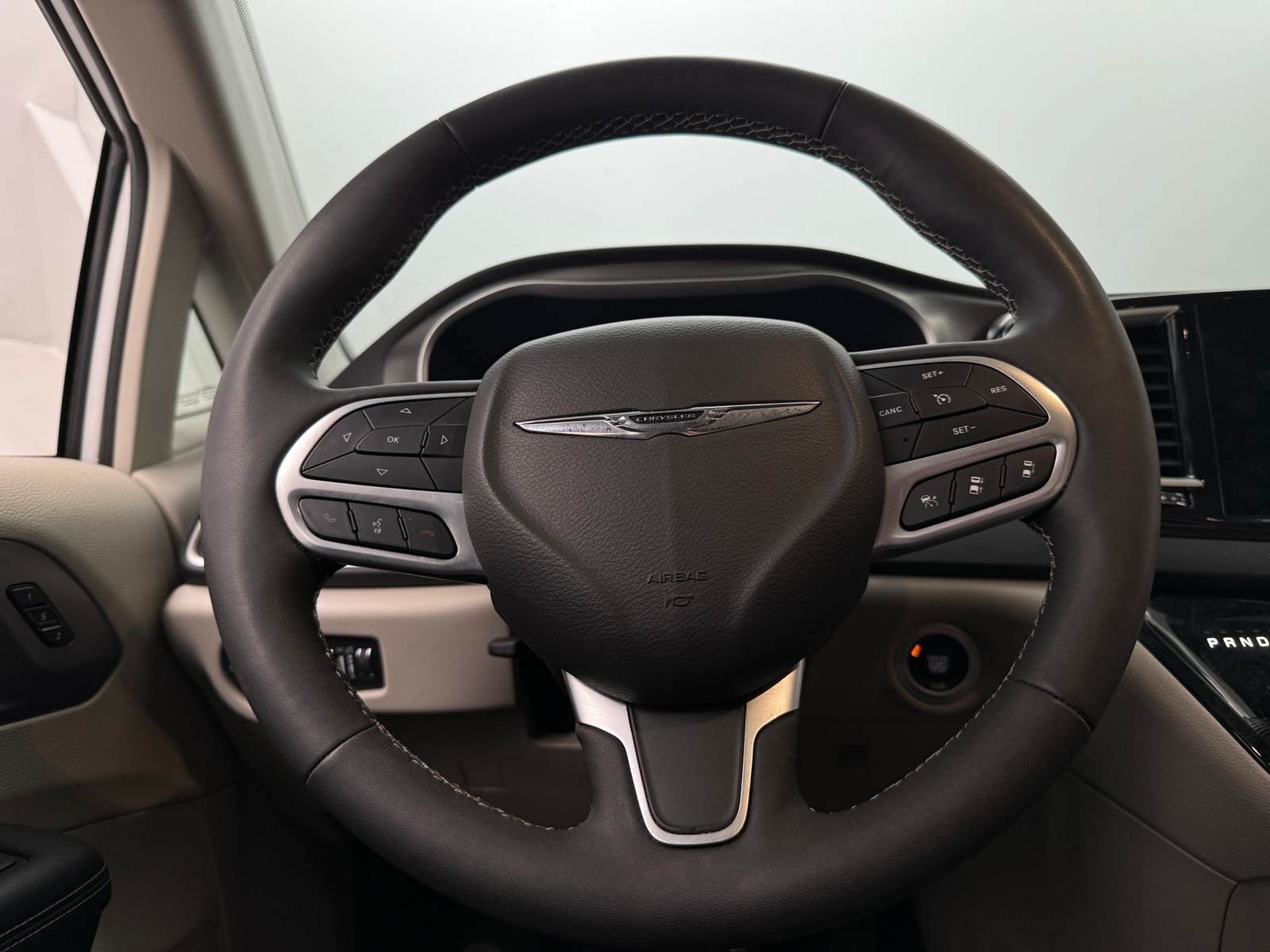 Thumbnail: 2024 Chrysler Pacifica - 4