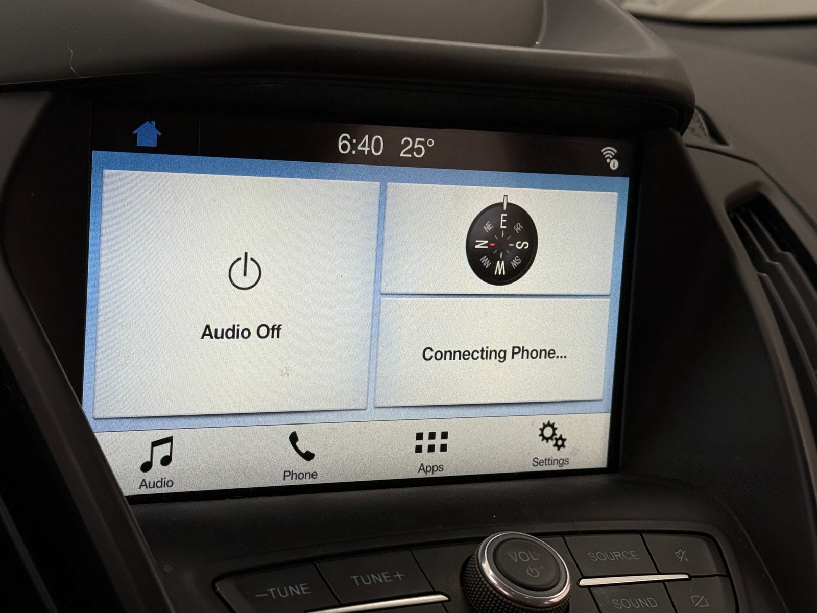 Thumbnail: 2019 Ford Escape - 3