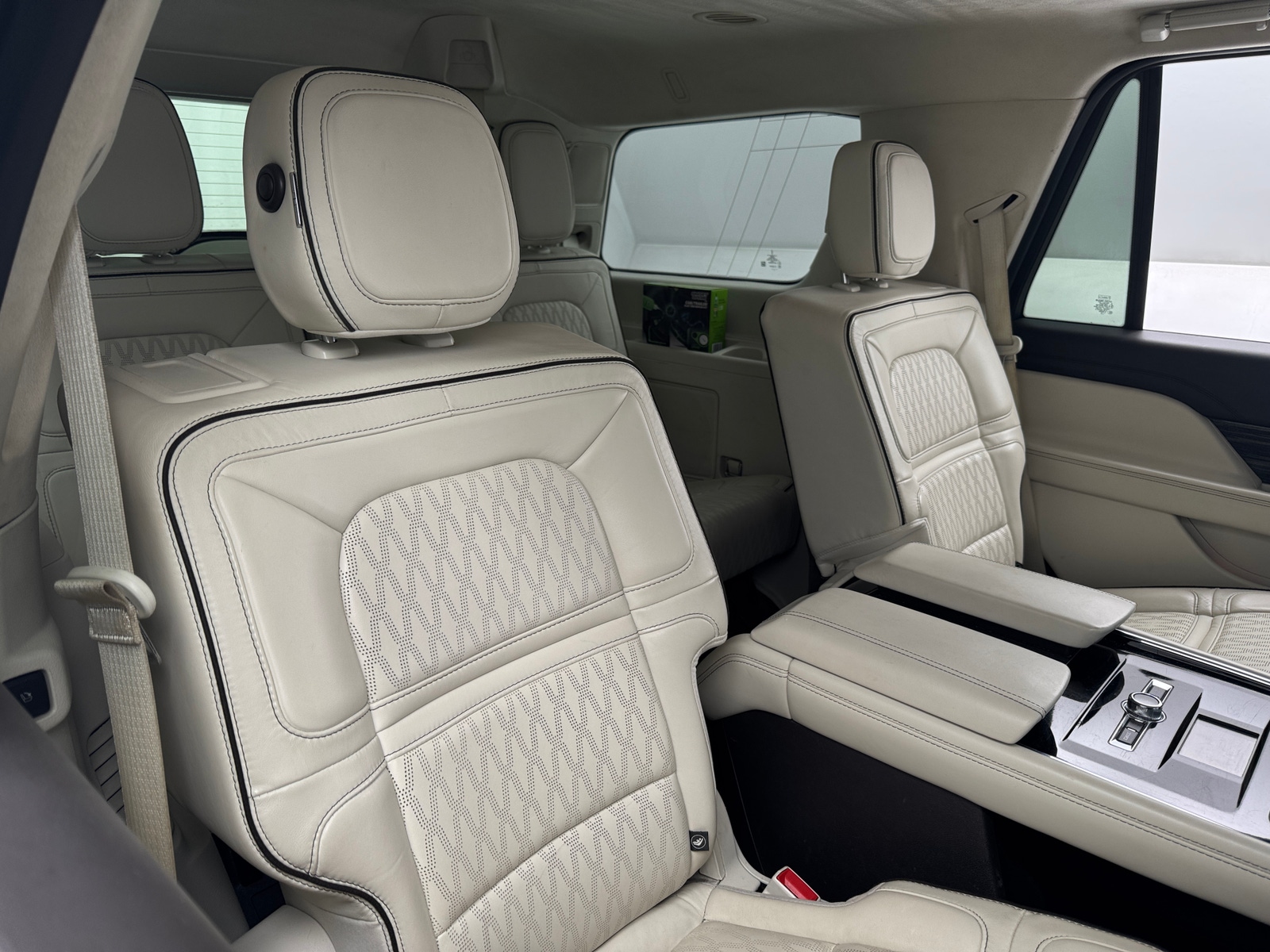 Thumbnail: 2019 Lincoln Navigator - 5