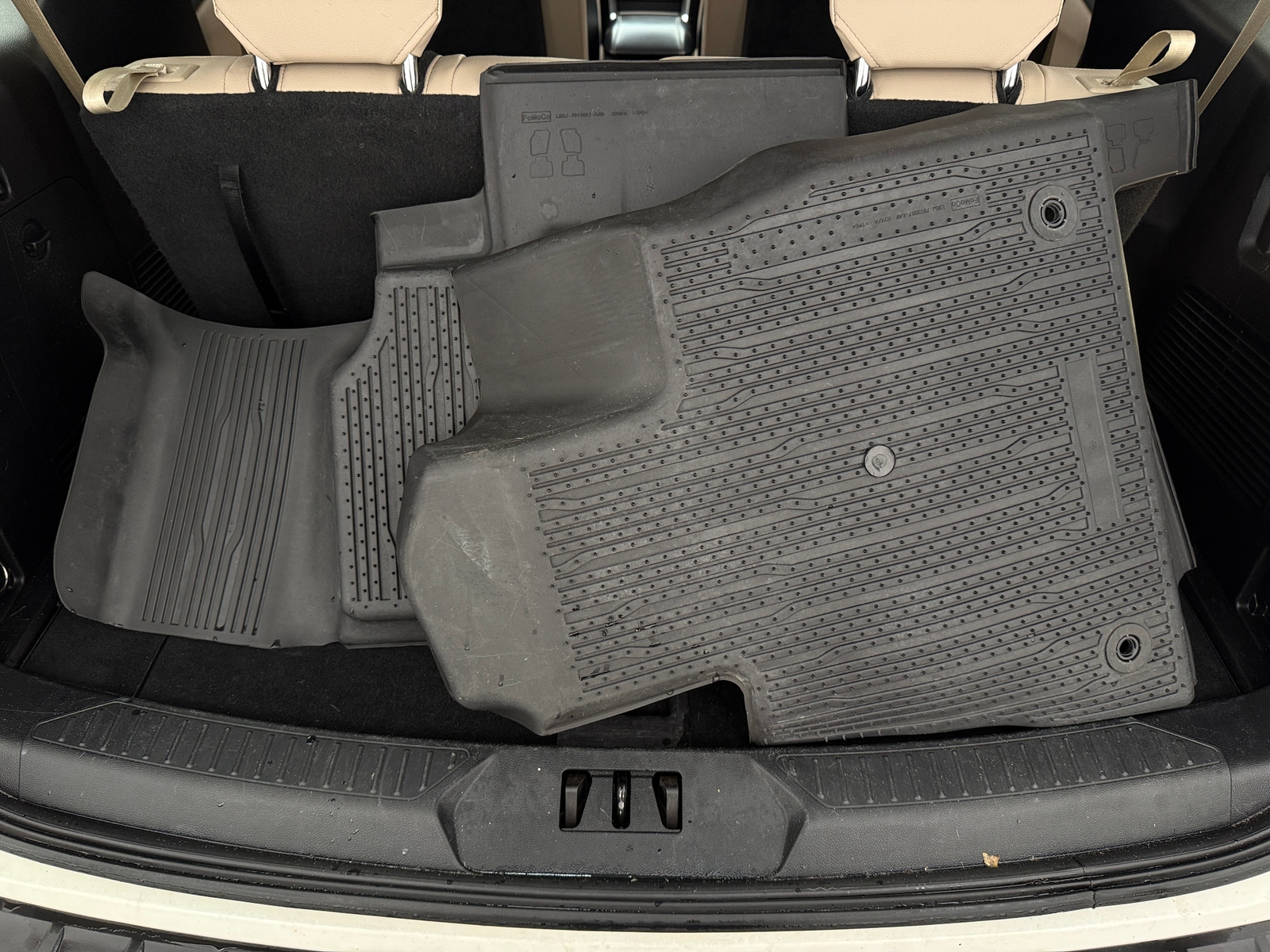 Thumbnail: 2020 Ford Explorer - 6