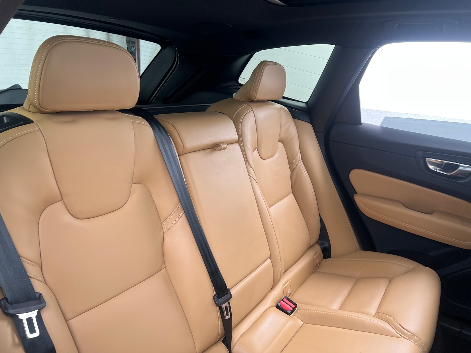 Thumbnail: 2023 Volvo XC60 - 5