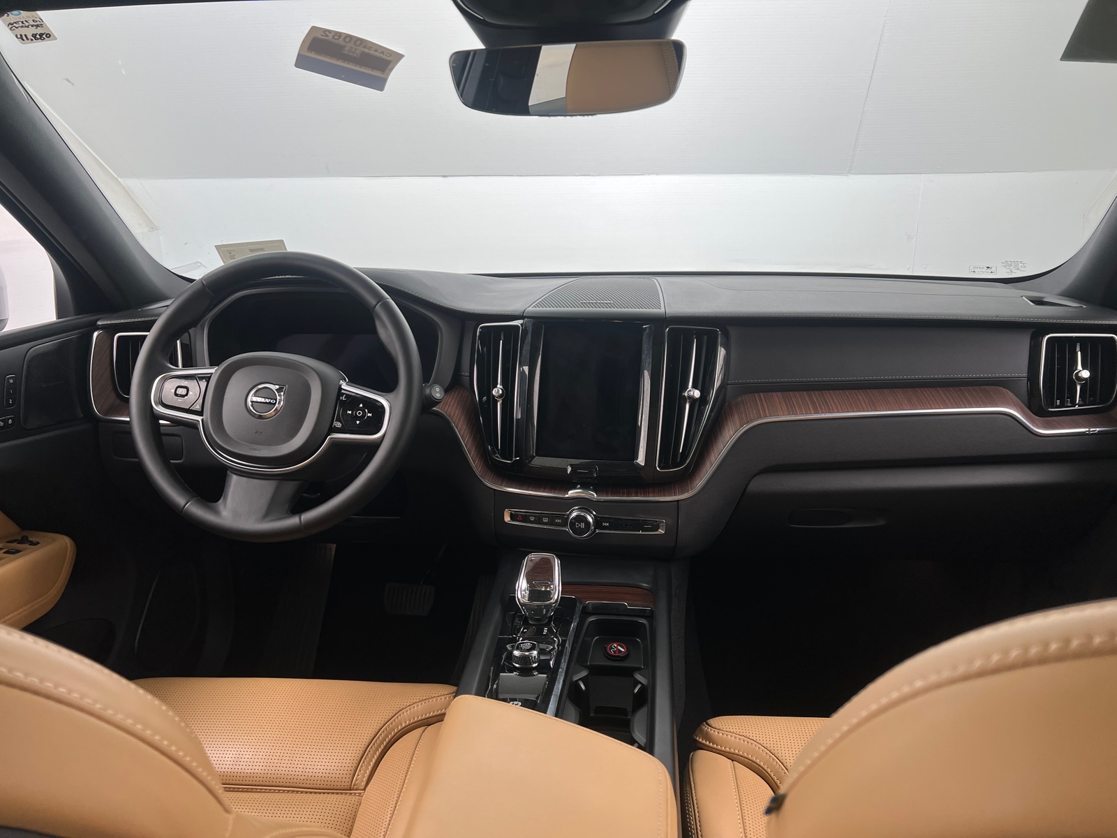 Thumbnail: 2023 Volvo XC60 - 2