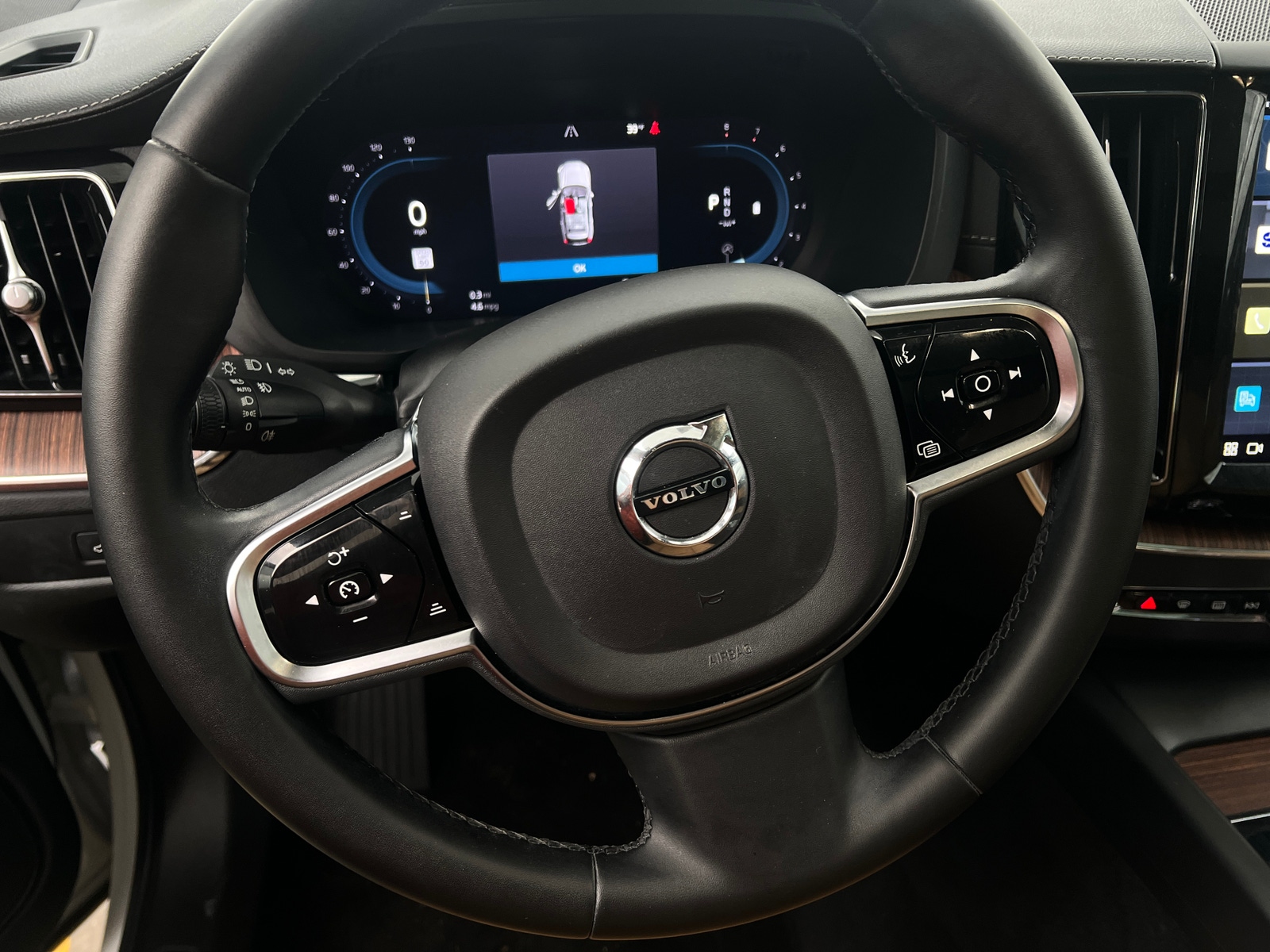 Thumbnail: 2023 Volvo XC60 - 4