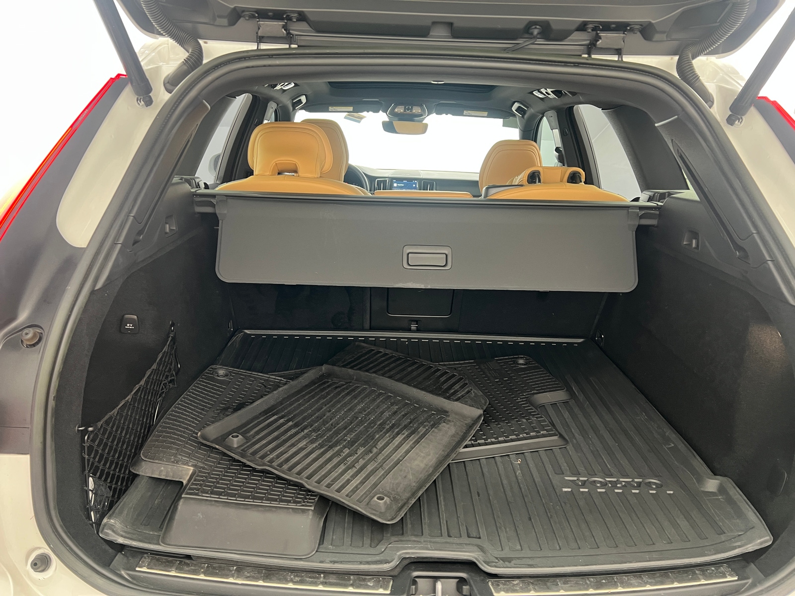 Thumbnail: 2023 Volvo XC60 - 6