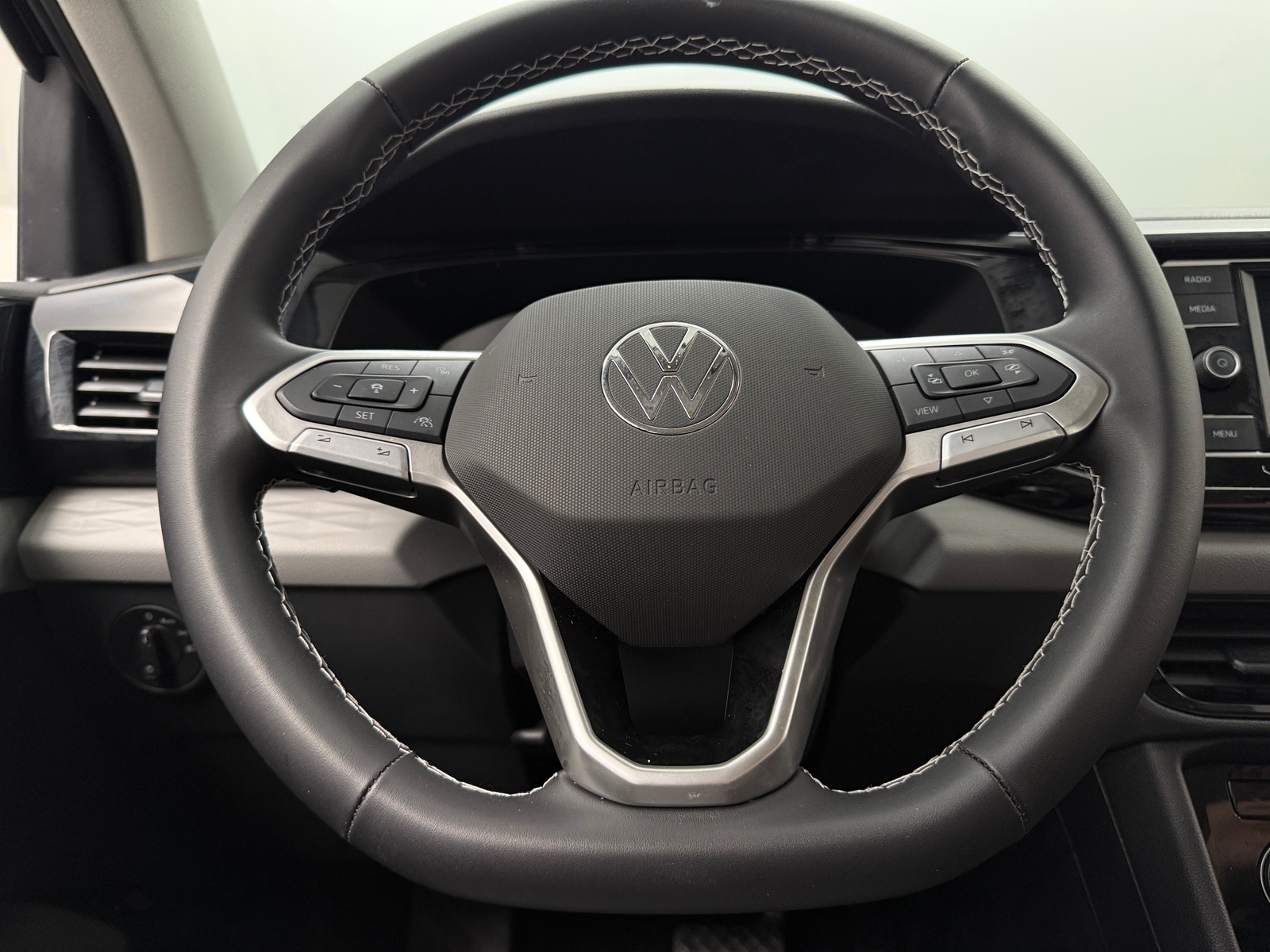 Thumbnail: 2024 Volkswagen Taos - 5