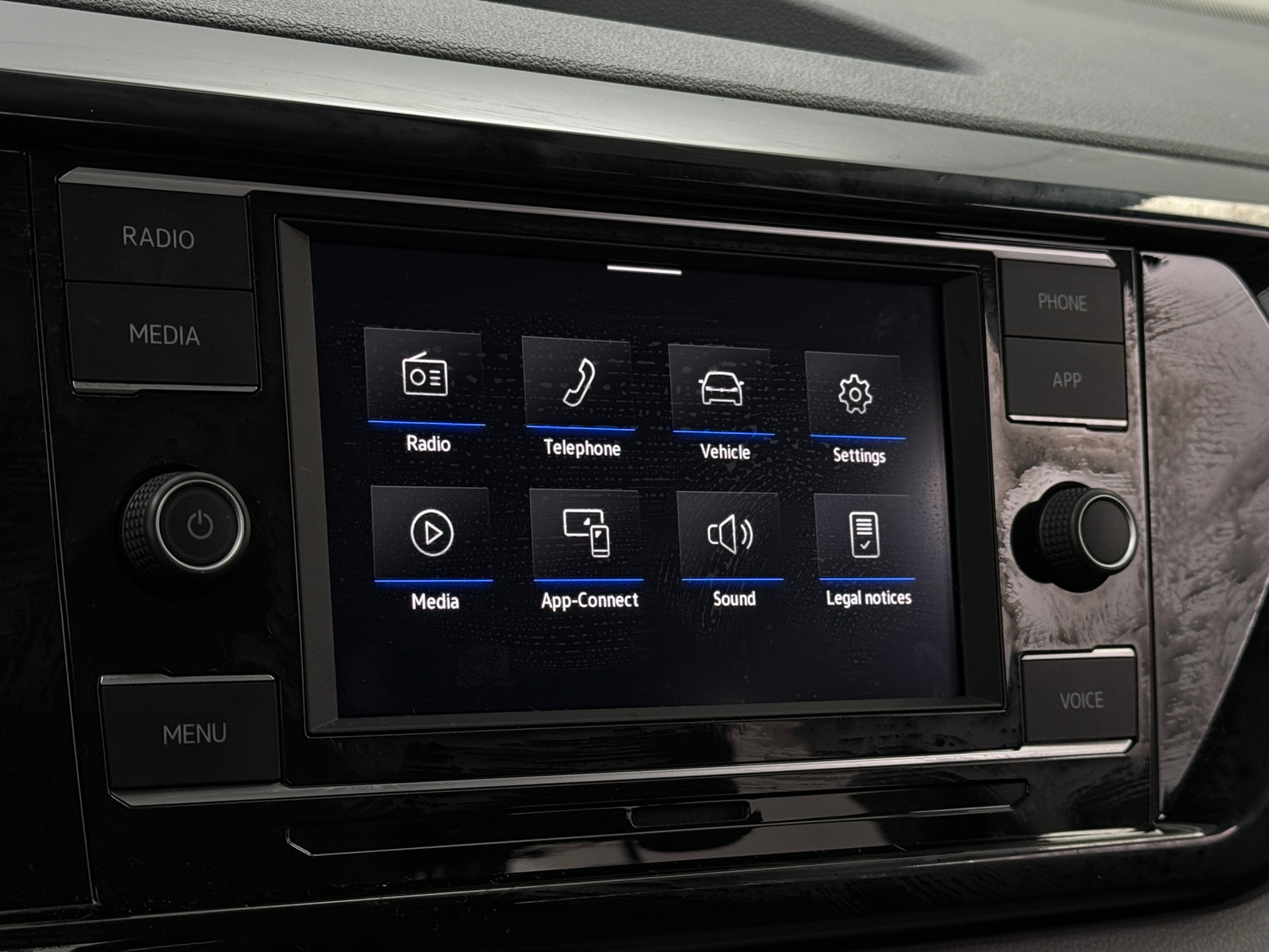 Thumbnail: 2024 Volkswagen Taos - 4