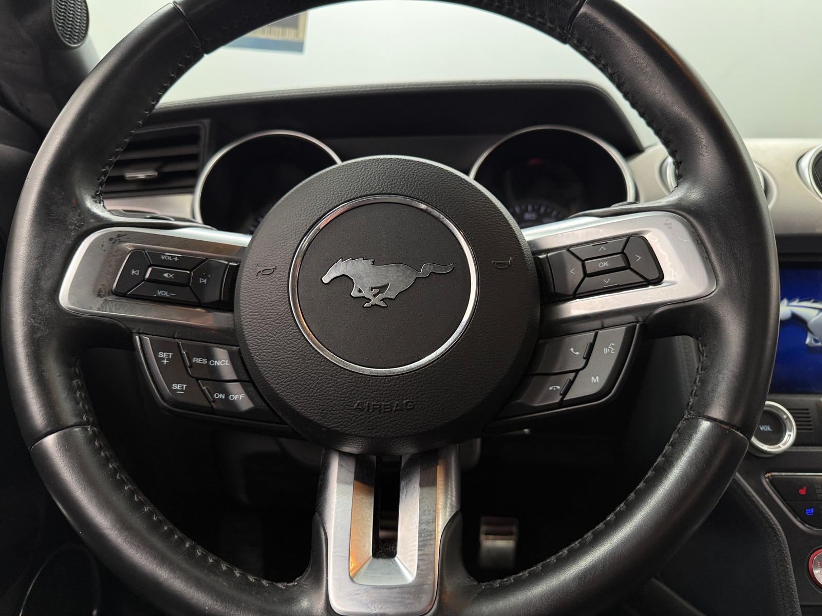 Thumbnail: 2019 Ford Mustang - 3