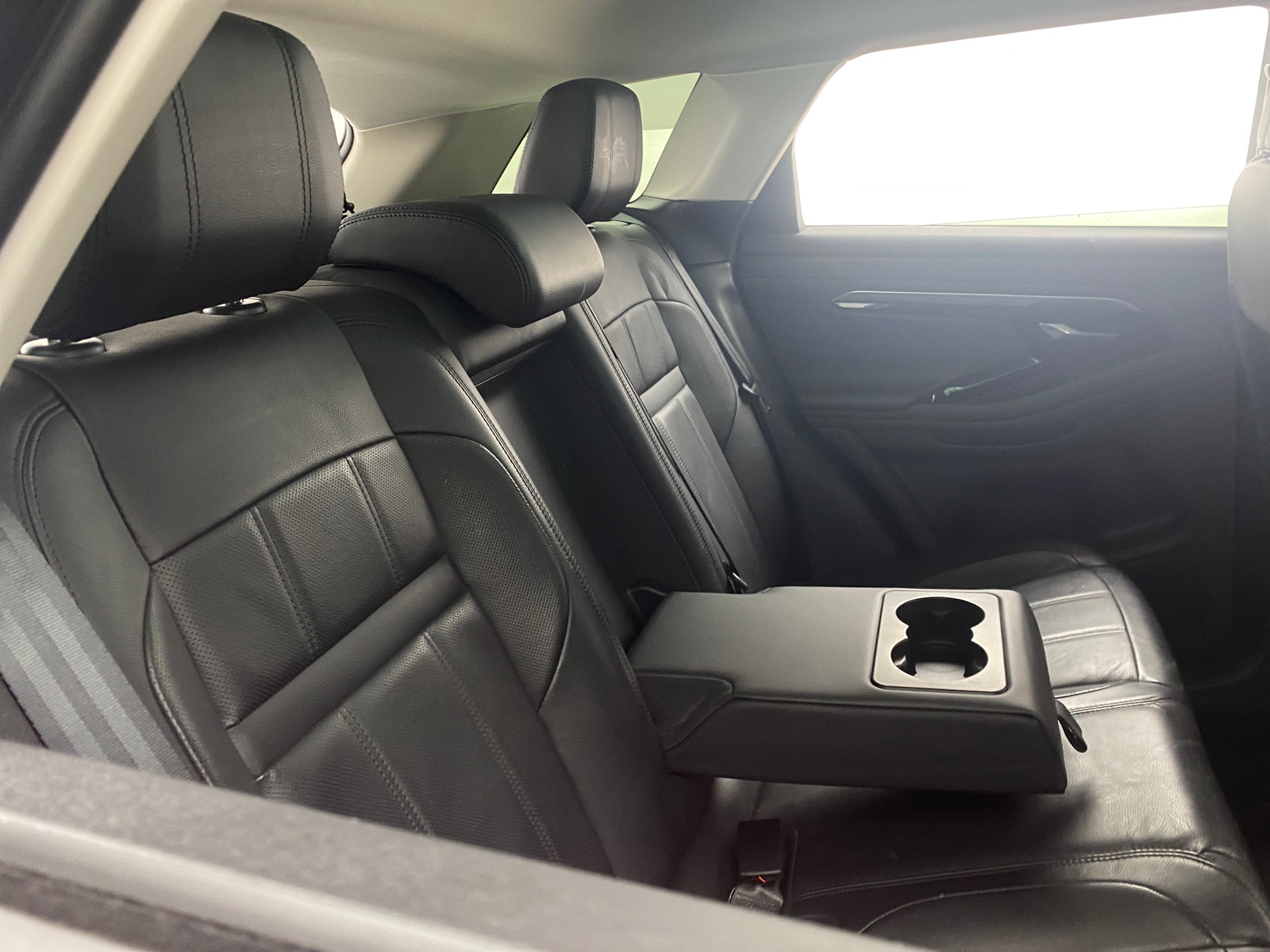 Thumbnail: 2020 Land Rover Range Rover Evoque - 5