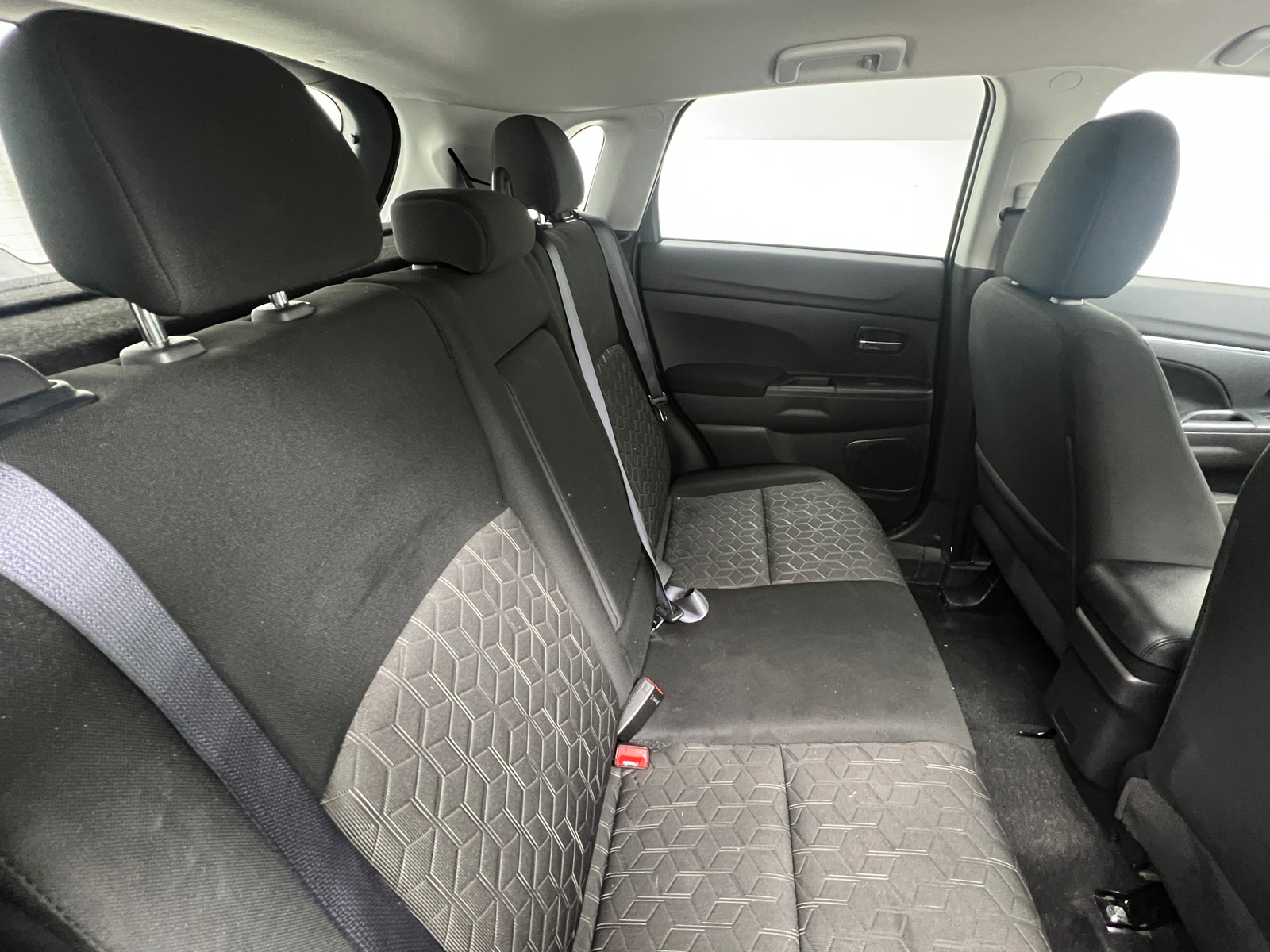 Thumbnail: 2024 Mitsubishi Outlander Sport - 6