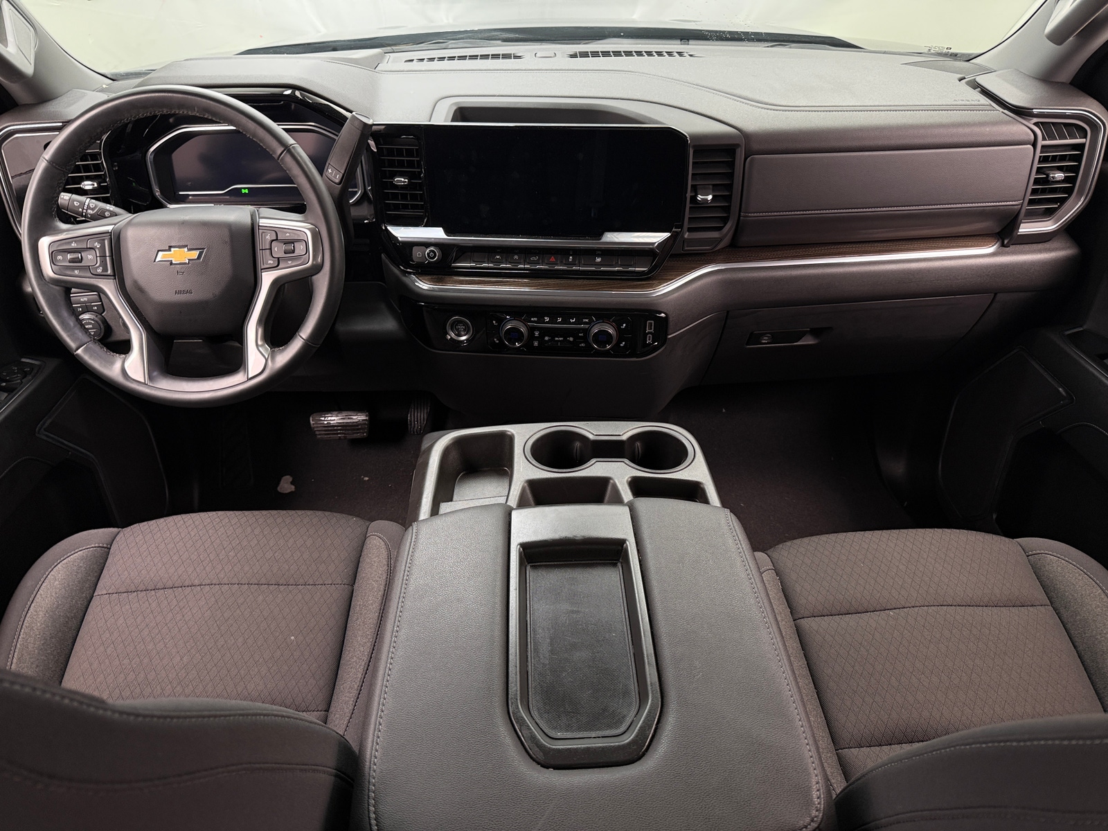 Thumbnail: 2024 Chevrolet Silverado 1500 - 3