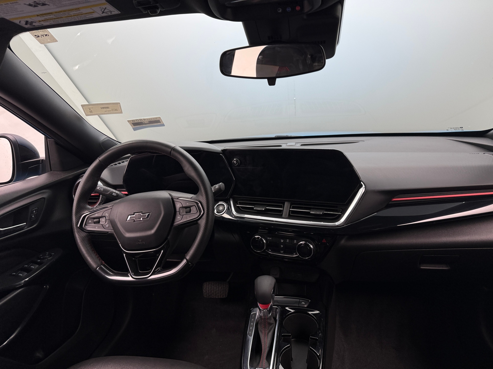 Thumbnail: 2025 Chevrolet Trax - 2