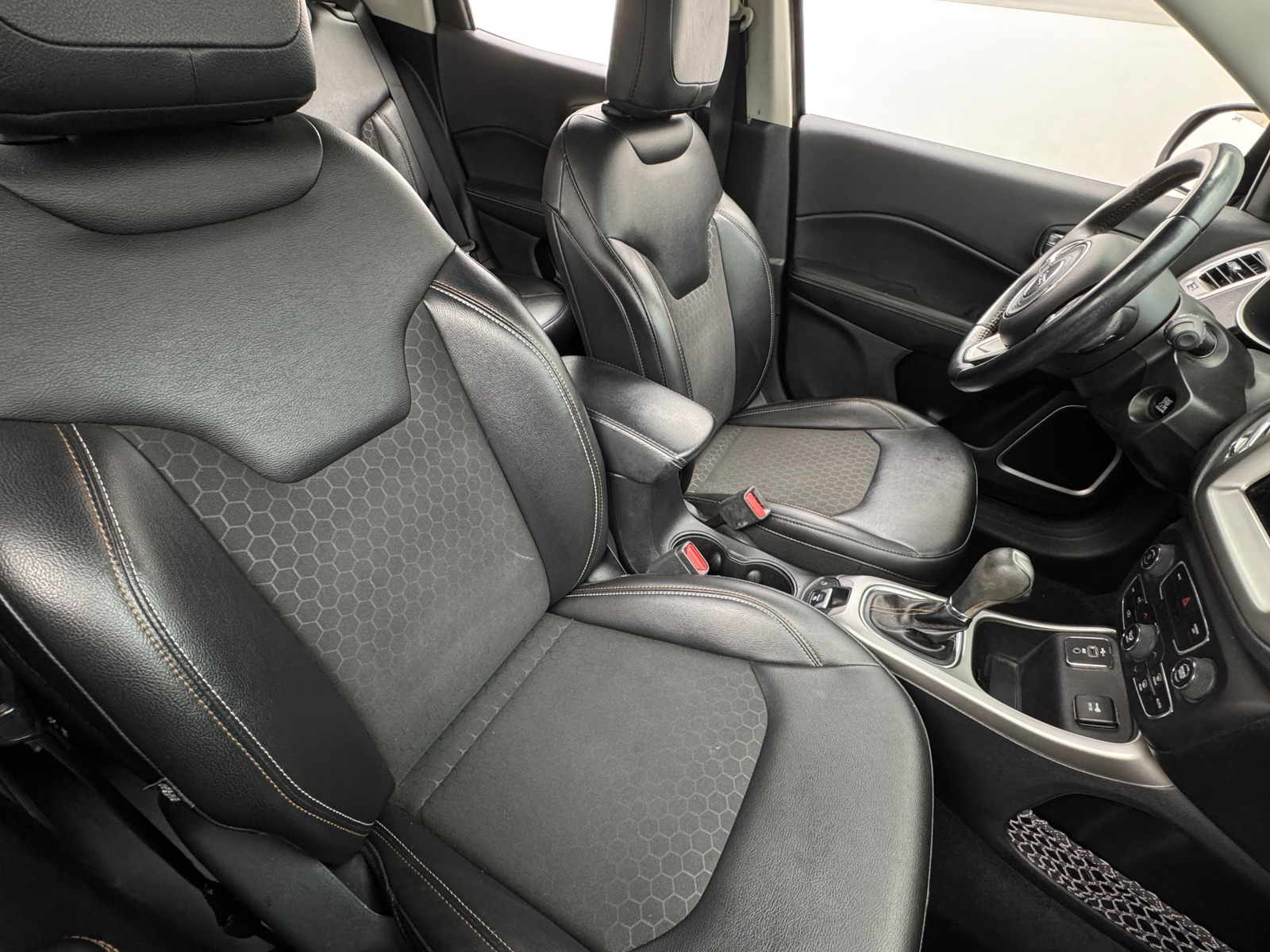 Thumbnail: 2019 Jeep Compass - 2