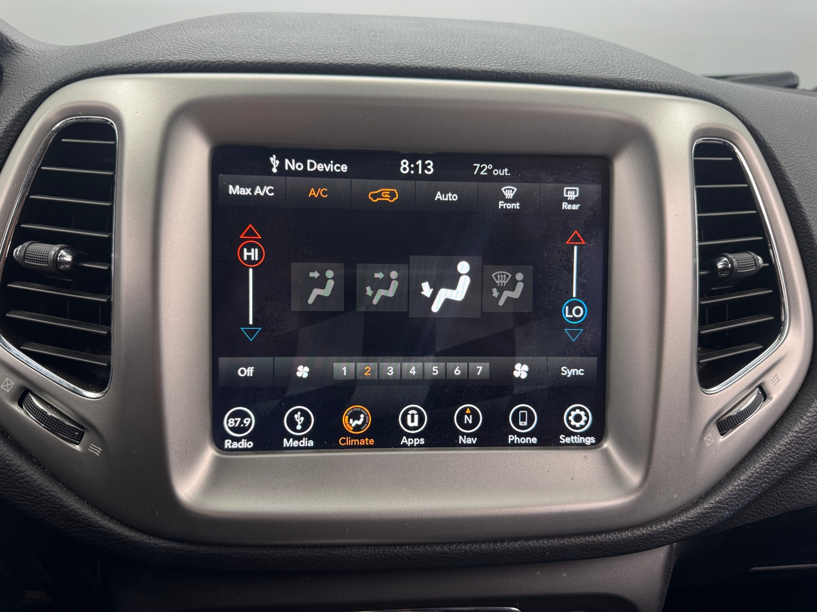 Thumbnail: 2019 Jeep Compass - 4