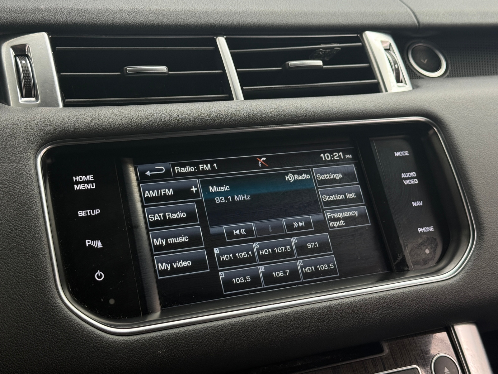 Thumbnail: 2015 Land Rover Range Rover Sport - 3