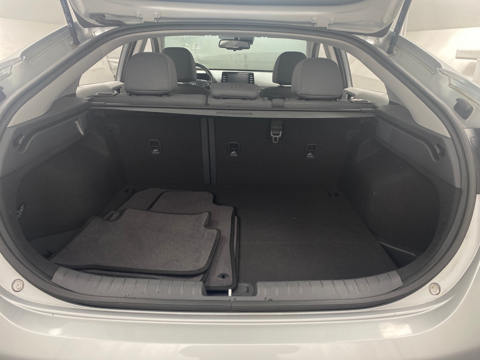 Thumbnail: 2020 Hyundai Ioniq - 7