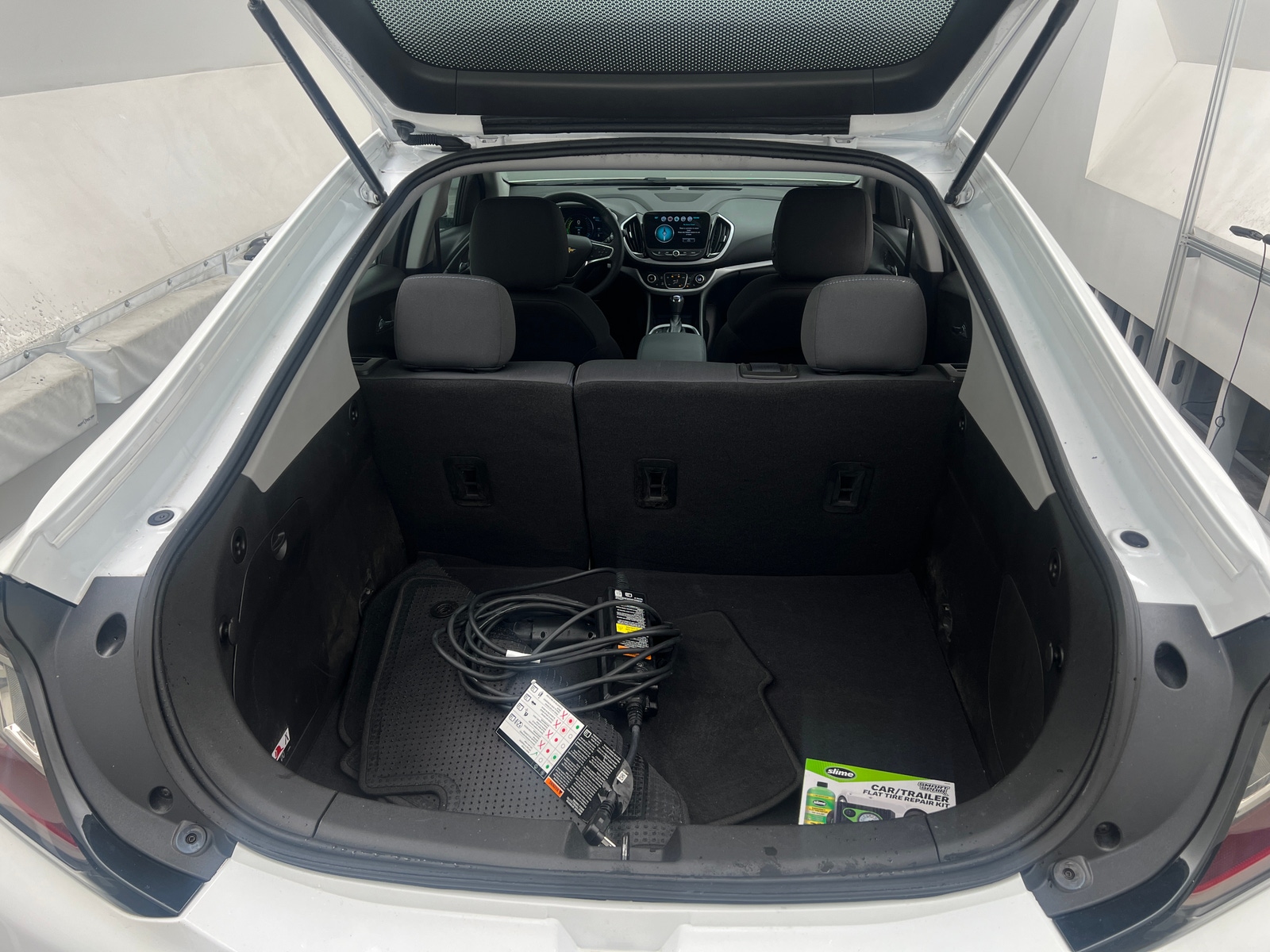 Thumbnail: 2017 Chevrolet Volt - 7