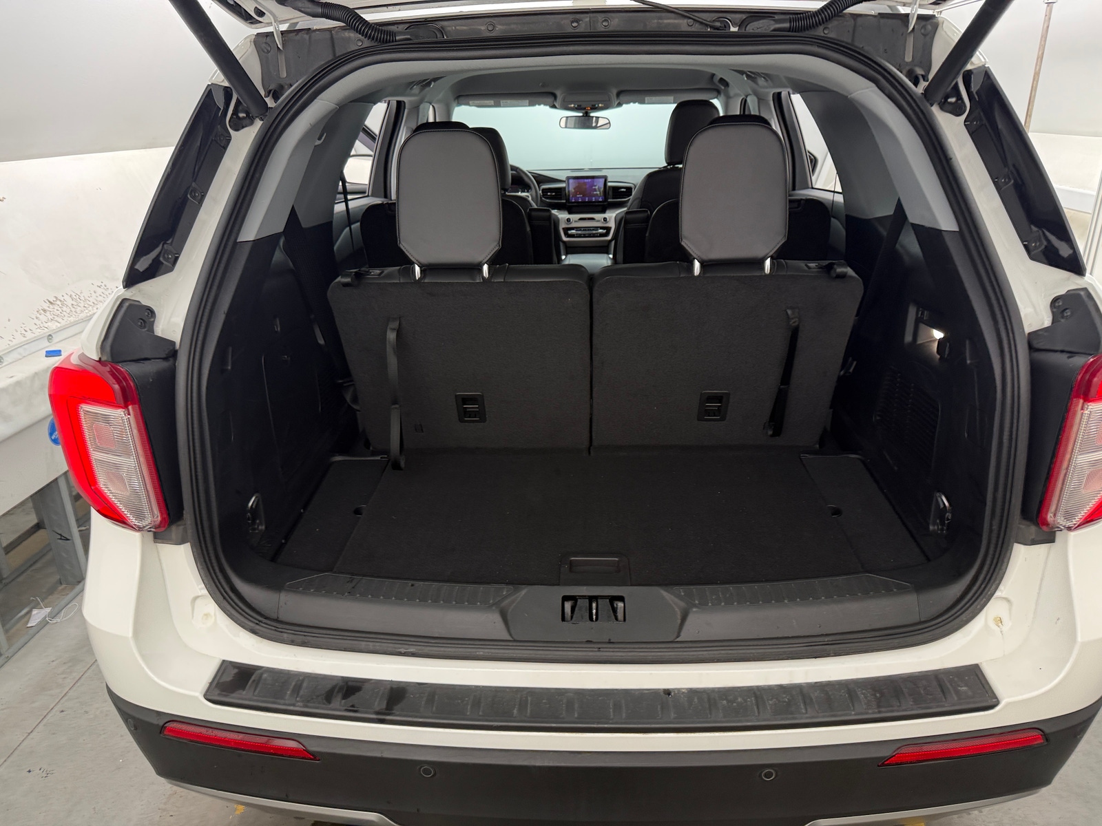 Thumbnail: 2023 Ford Explorer - 6