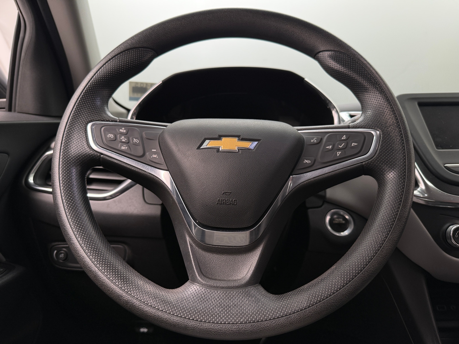 Thumbnail: 2020 Chevrolet Equinox - 5