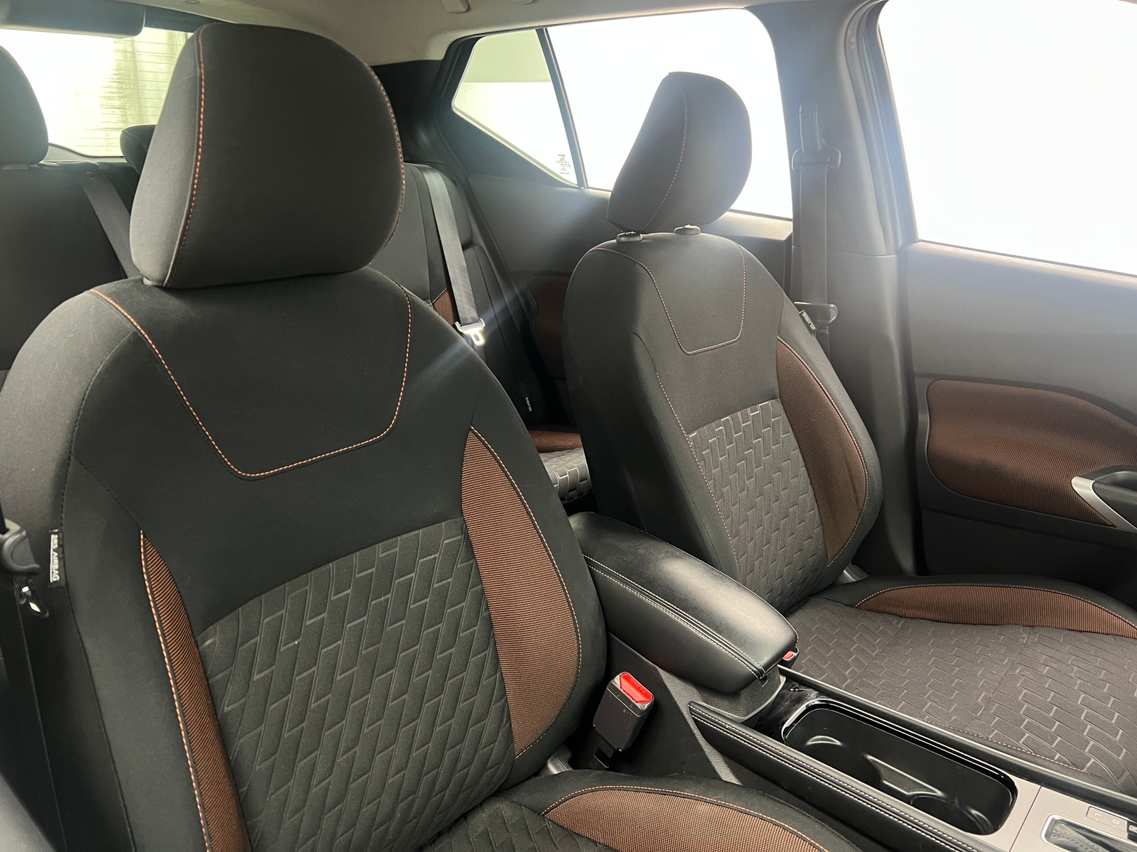 Thumbnail: 2023 Nissan Kicks - 2