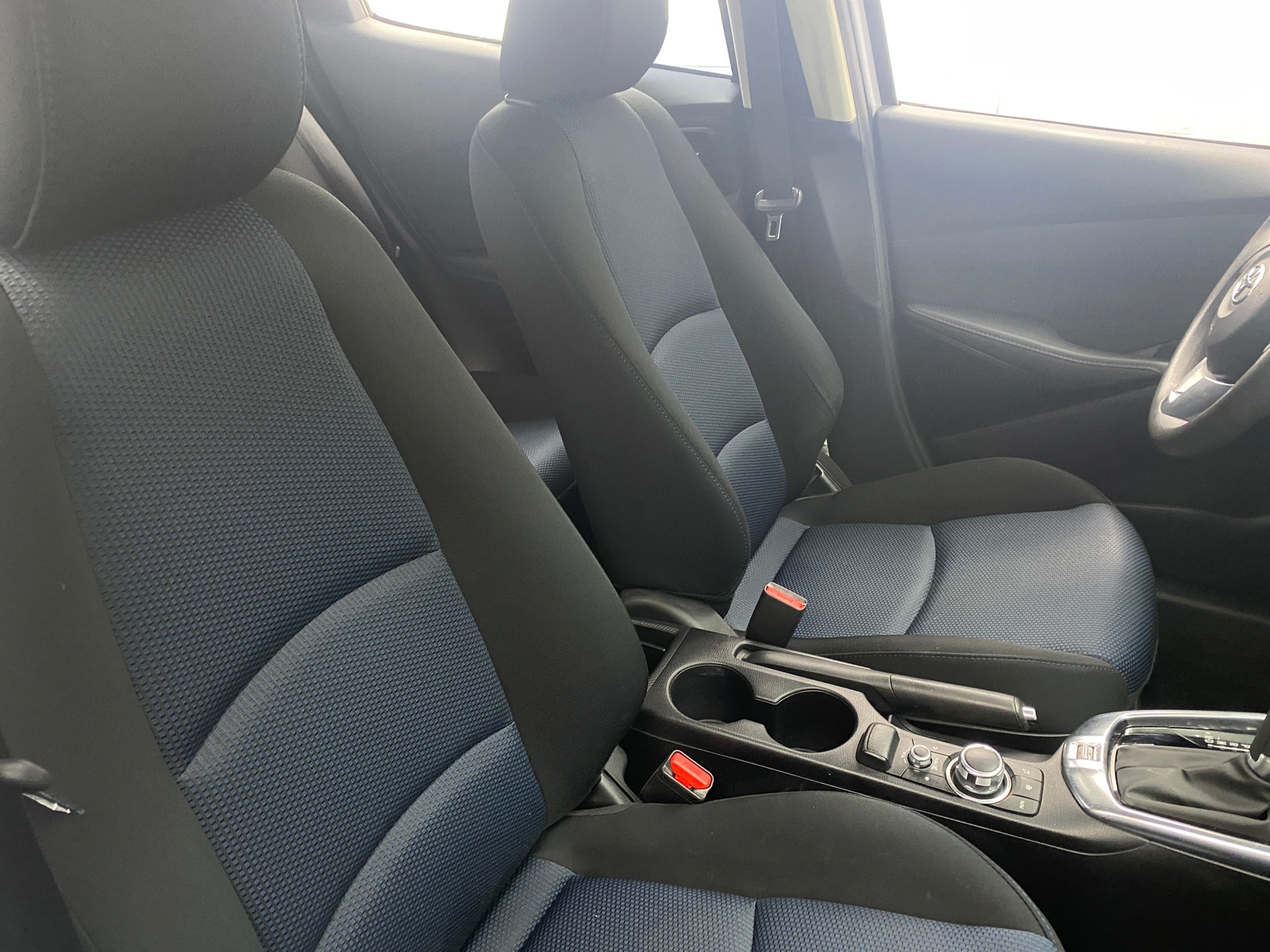 Thumbnail: 2017 Toyota Yaris iA - 2