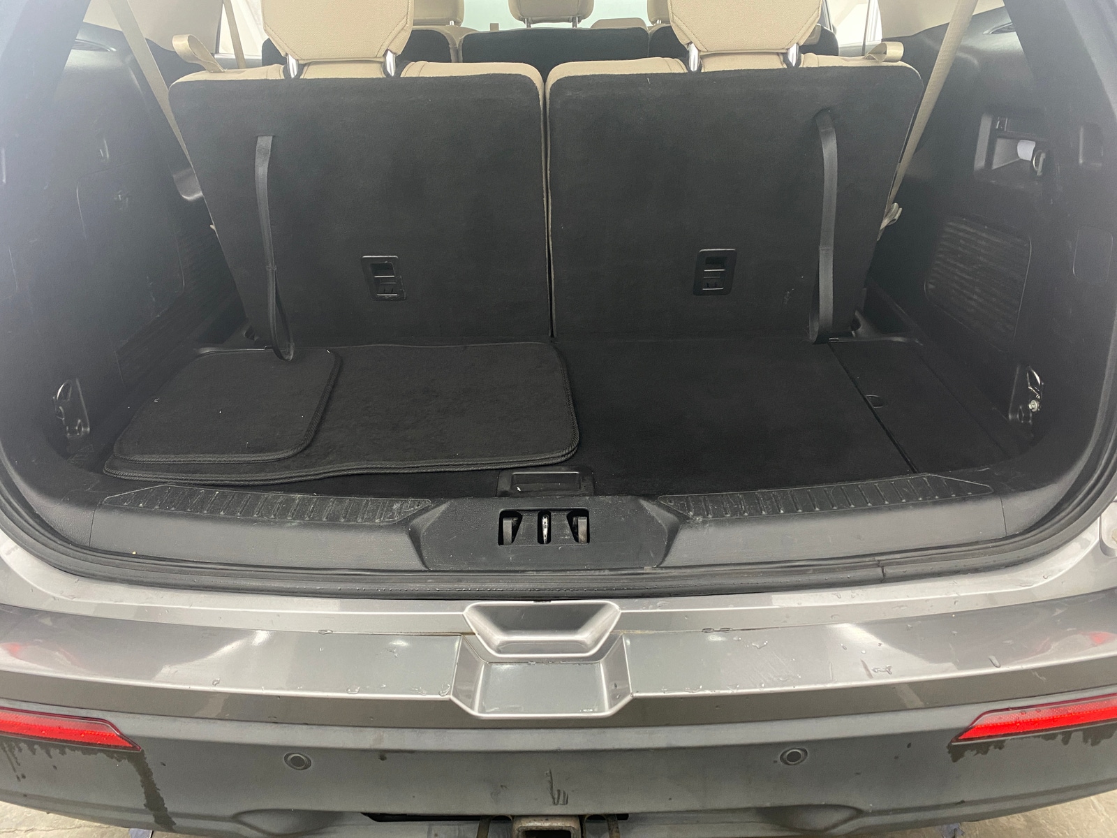 Thumbnail: 2021 Ford Explorer - 7