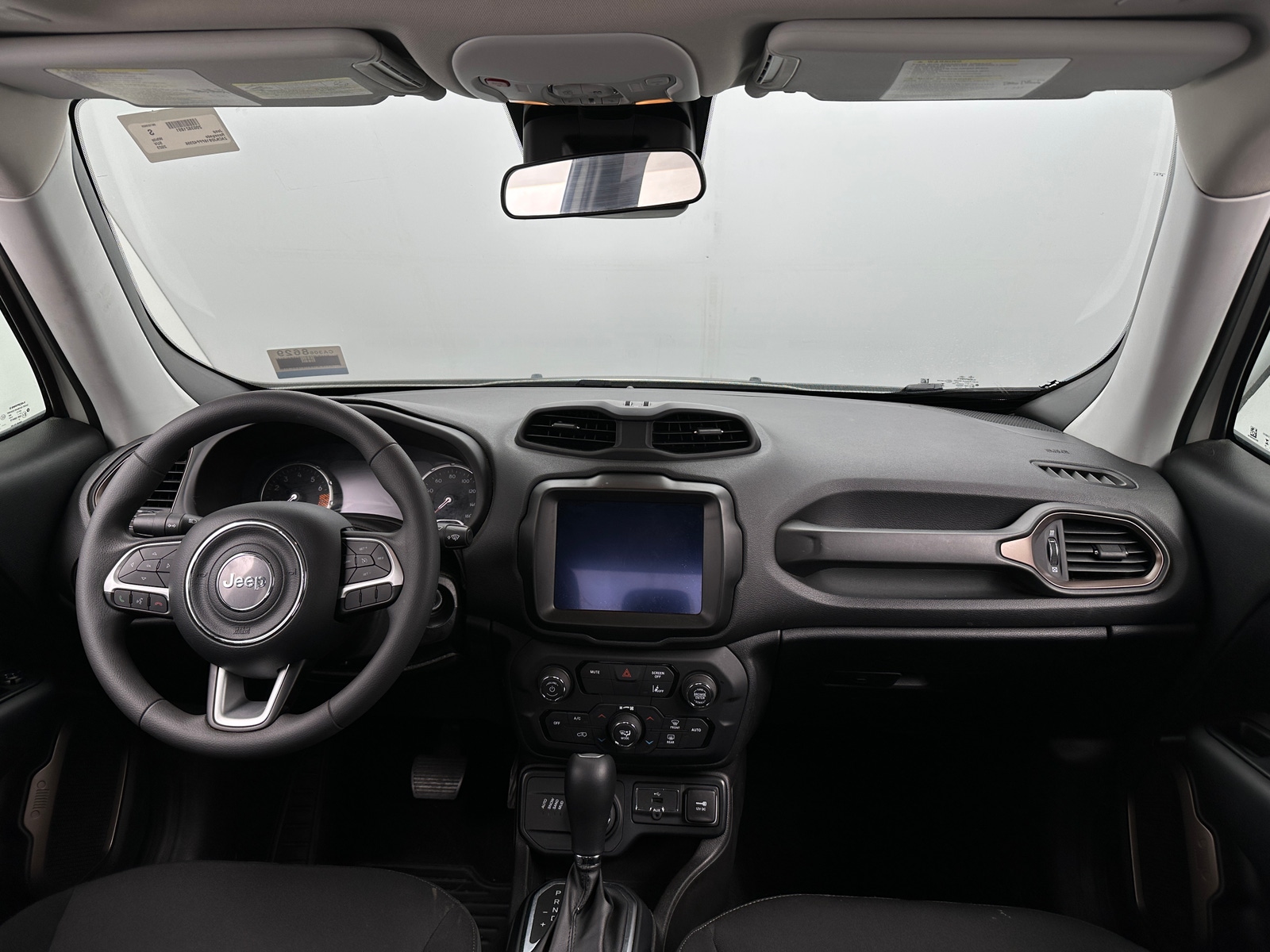 Thumbnail: 2023 Jeep Renegade - 3