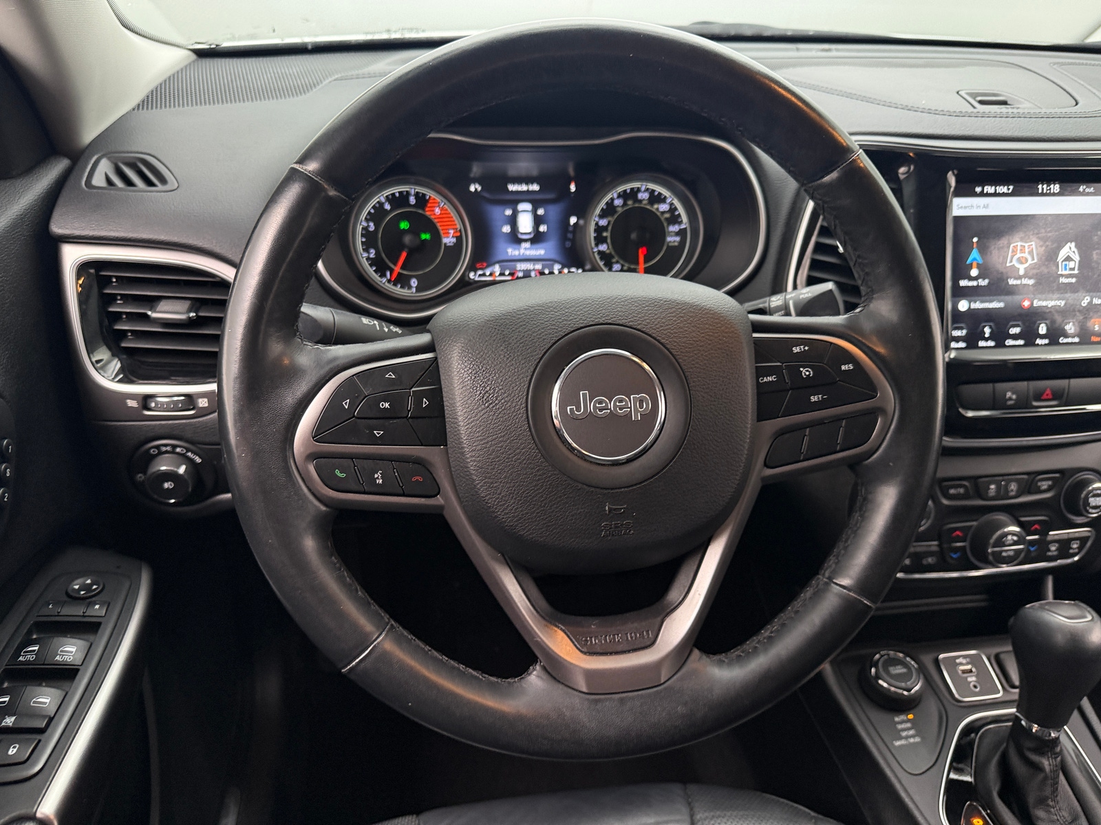 Thumbnail: 2019 Jeep Cherokee - 4