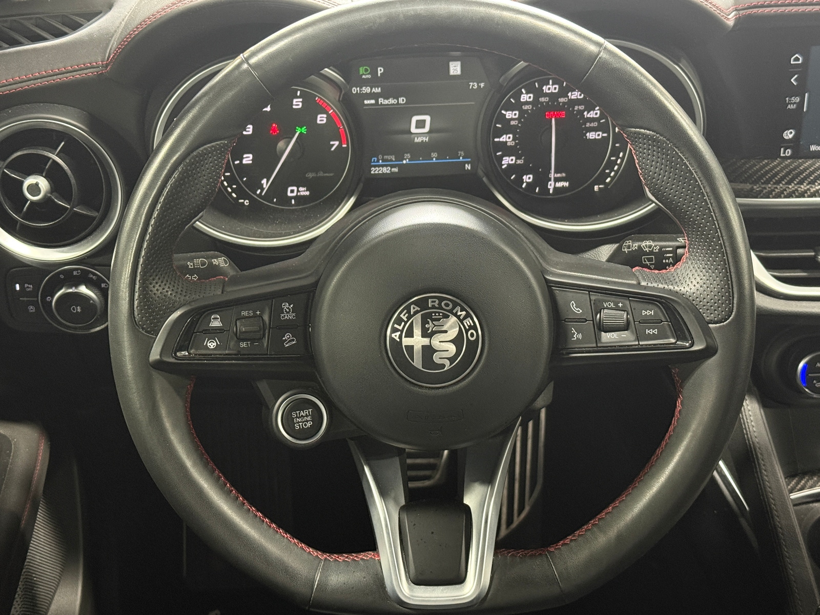 Thumbnail: 2023 Alfa Romeo Stelvio - 4