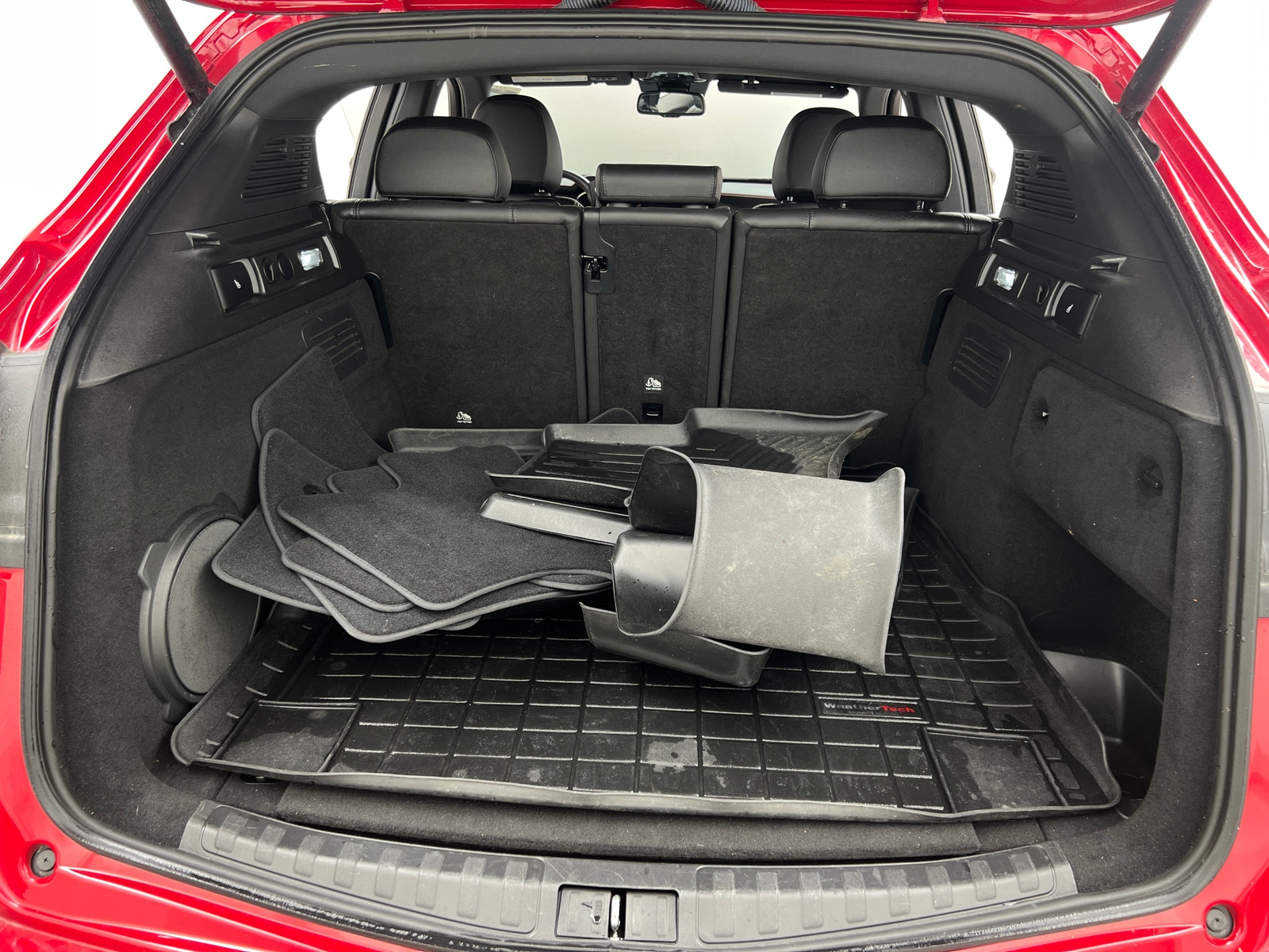 Thumbnail: 2023 Alfa Romeo Stelvio - 6