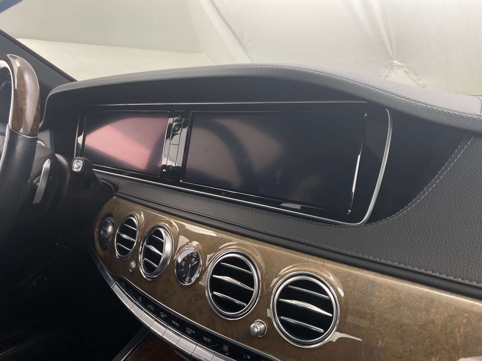 Thumbnail: 2014 Mercedes-Benz S-Class - 3