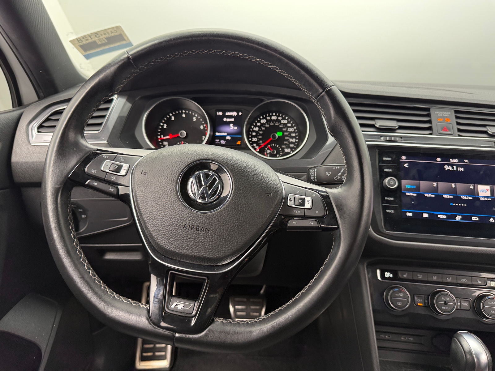 Thumbnail: 2021 Volkswagen Tiguan - 4
