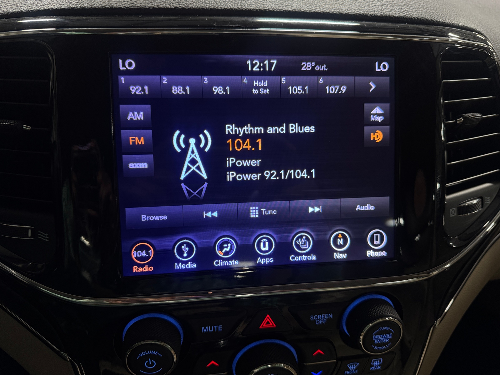 Thumbnail: 2019 Jeep Grand Cherokee - 3