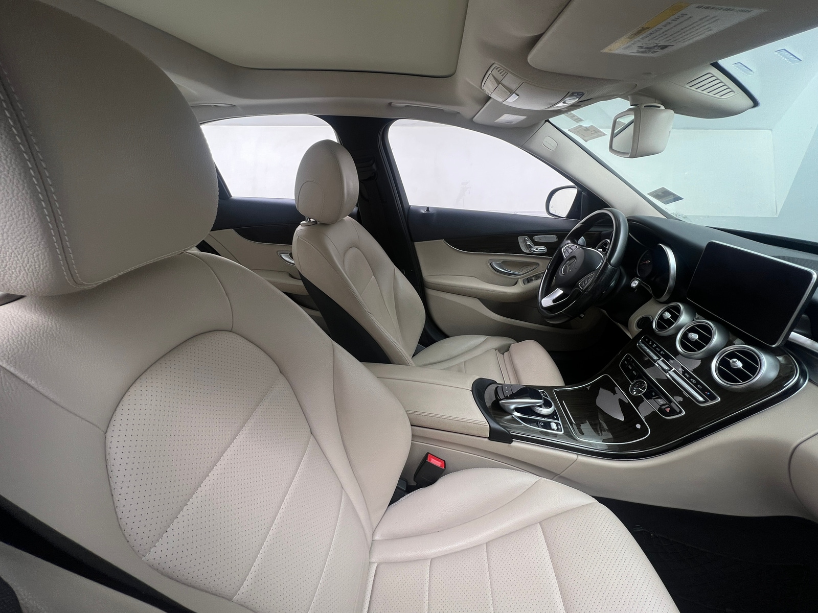 Thumbnail: 2016 Mercedes-Benz C-Class - 2