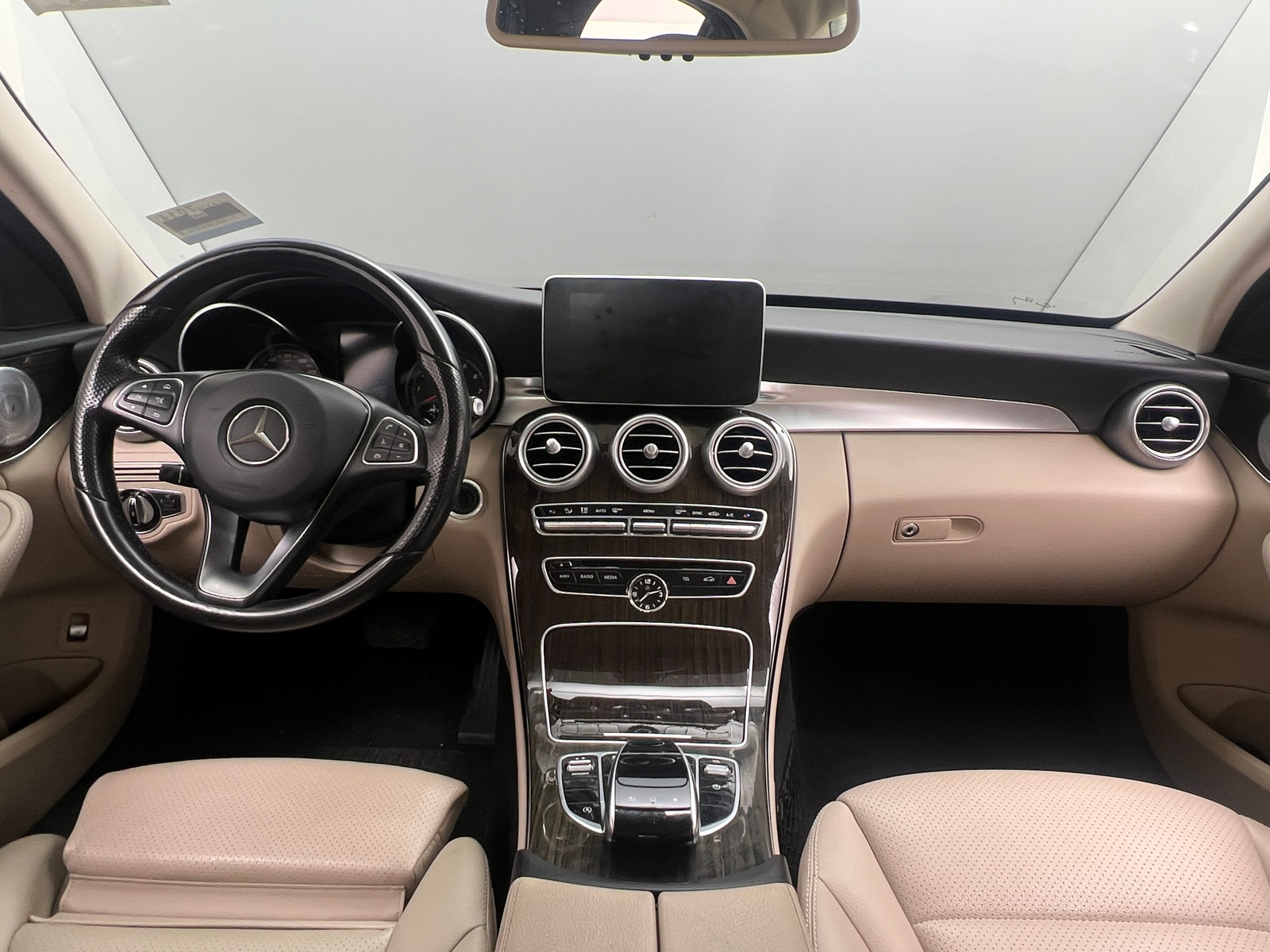 Thumbnail: 2016 Mercedes-Benz C-Class - 3