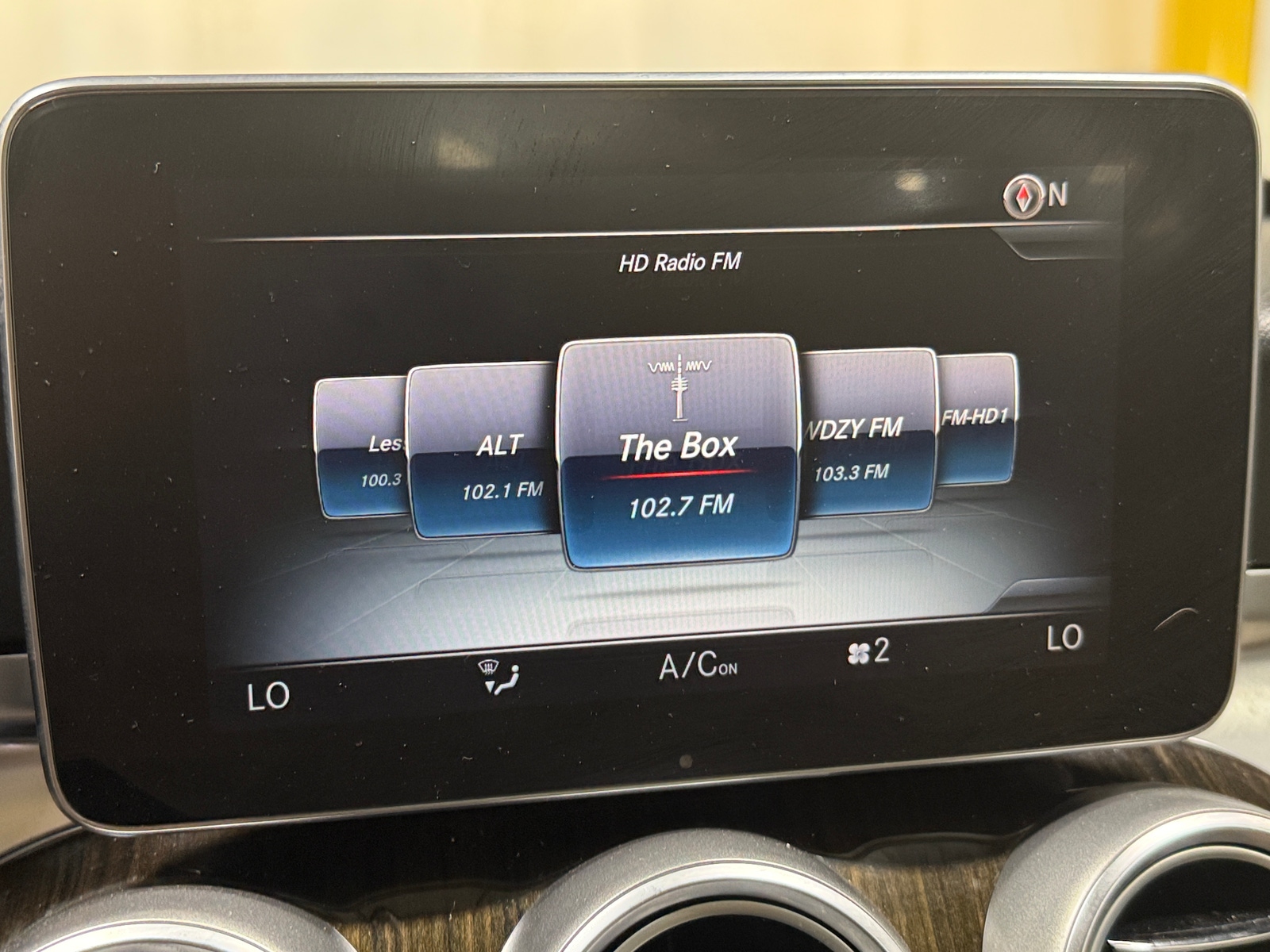 Thumbnail: 2016 Mercedes-Benz C-Class - 4