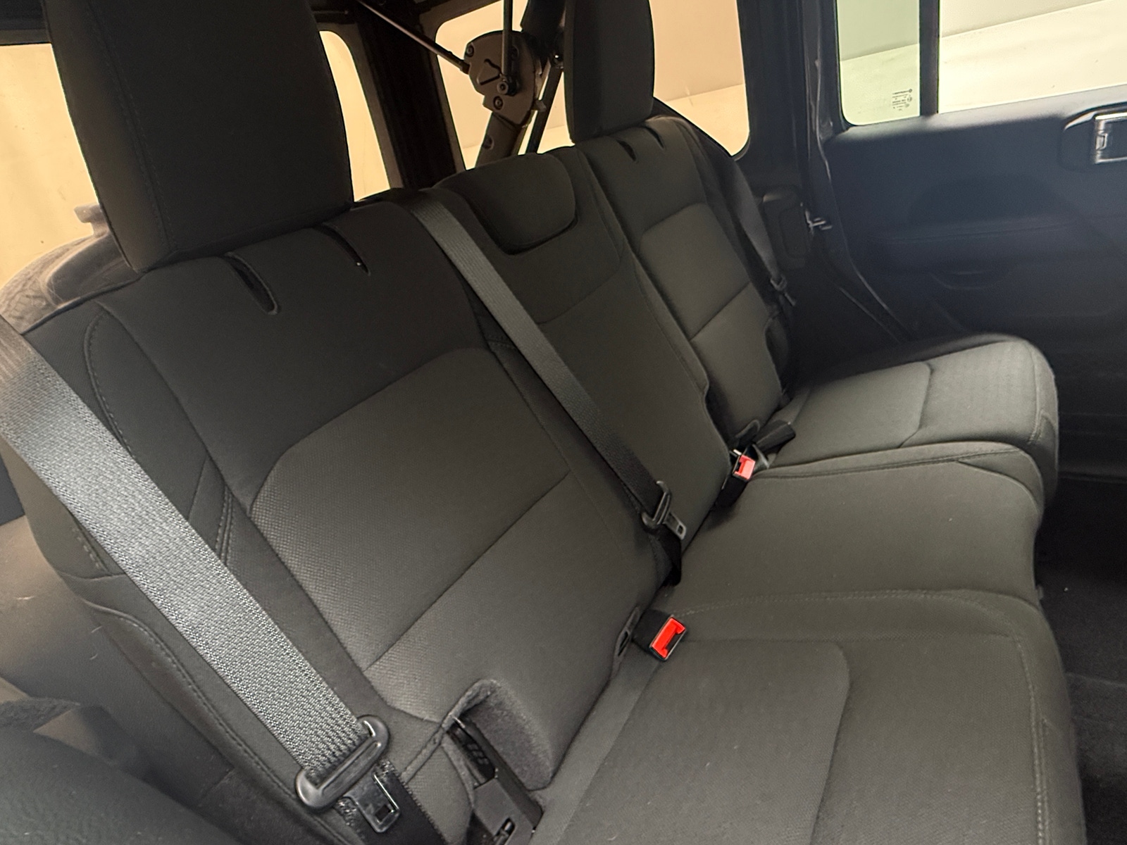 Thumbnail: 2021 Jeep Wrangler - 6