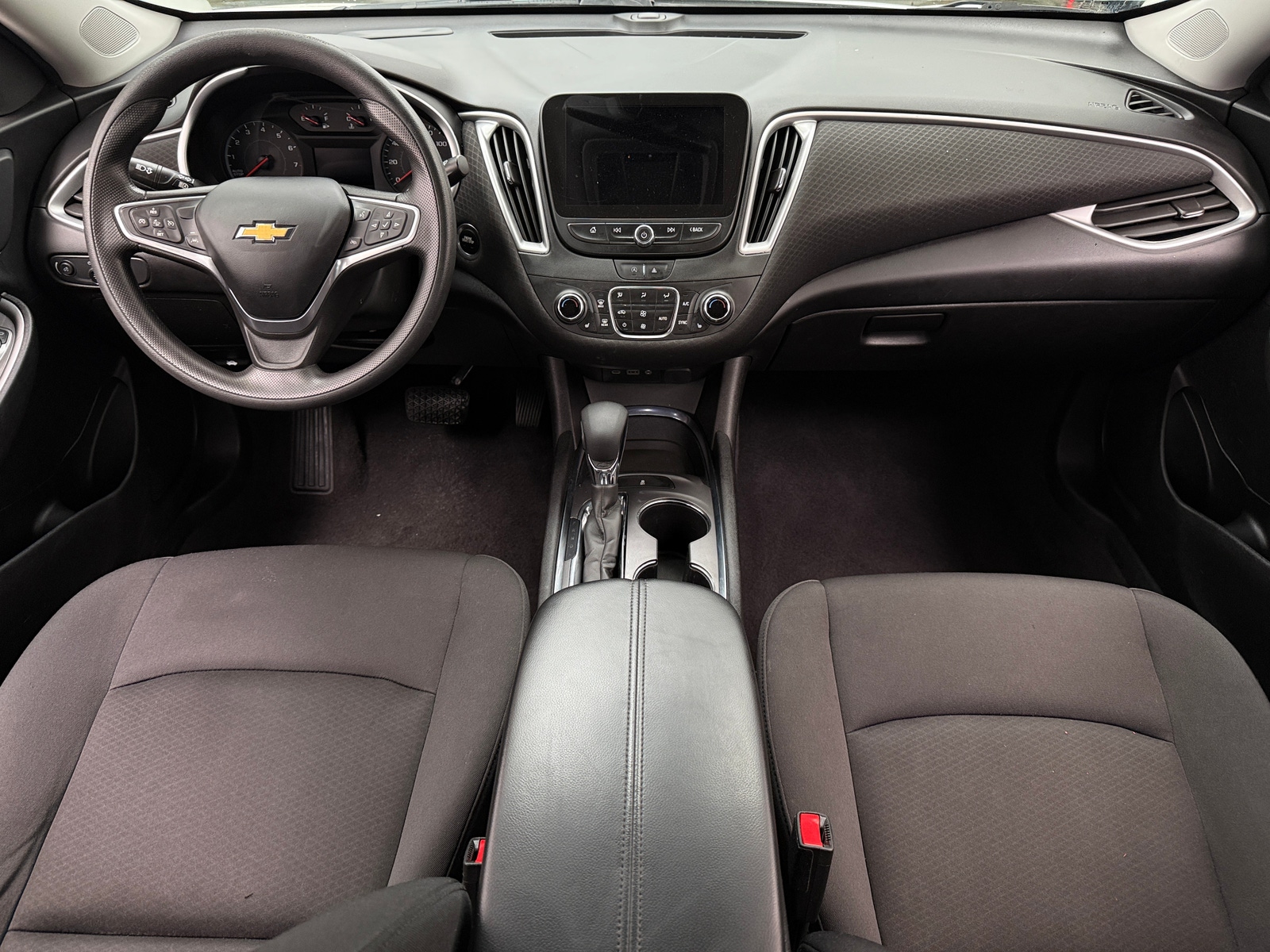 Thumbnail: 2023 Chevrolet Malibu - 3