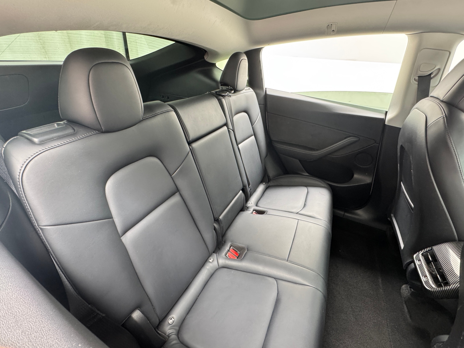 Thumbnail: 2022 Tesla Model Y - 5