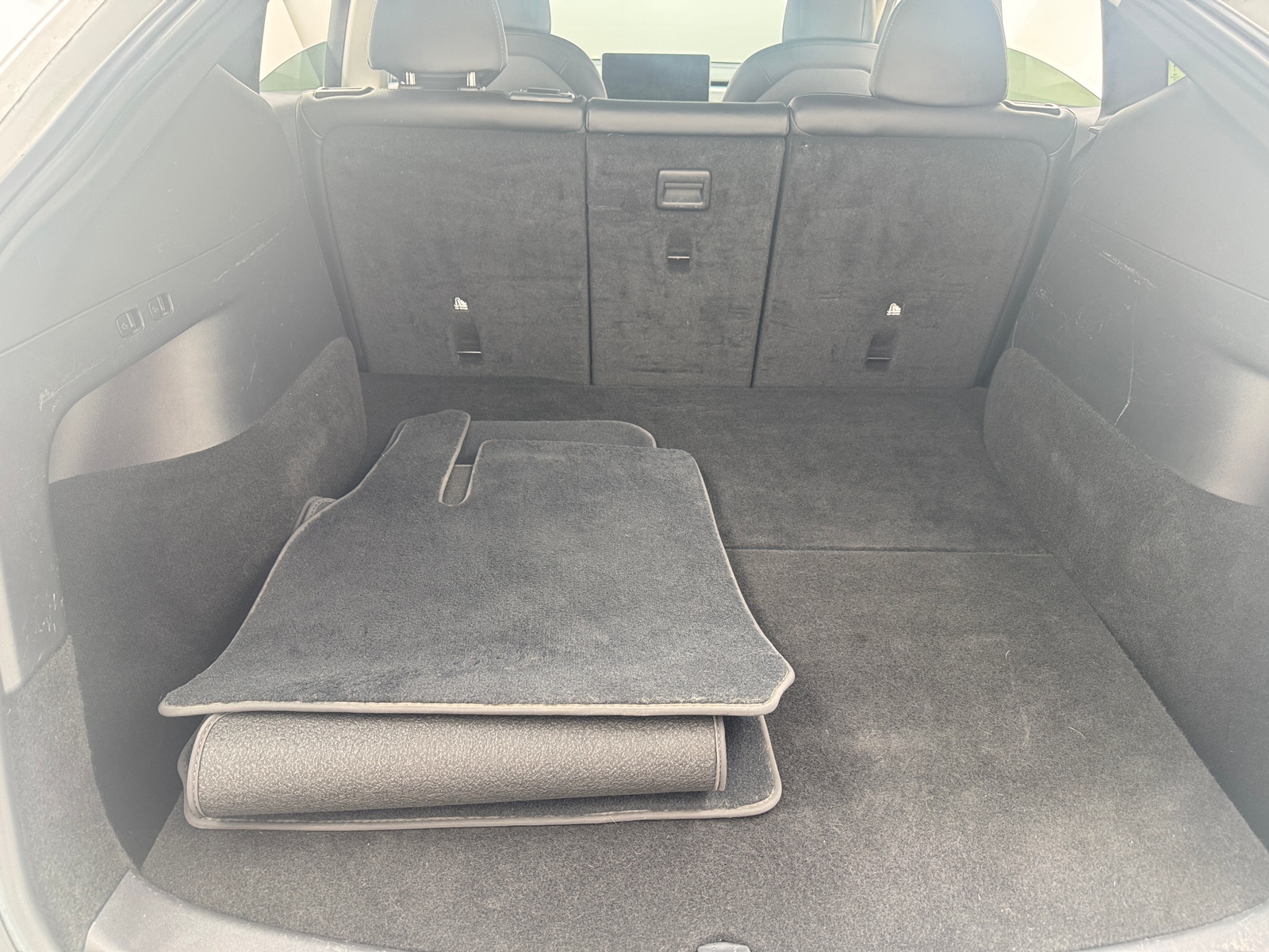 Thumbnail: 2022 Tesla Model Y - 6