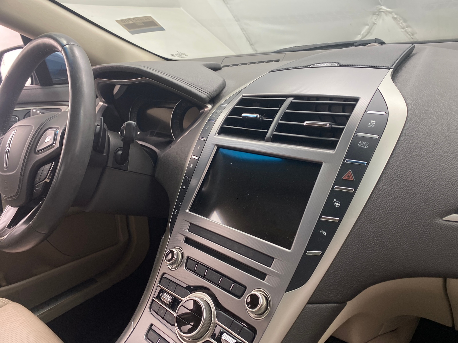 Thumbnail: 2019 Lincoln MKZ - 3